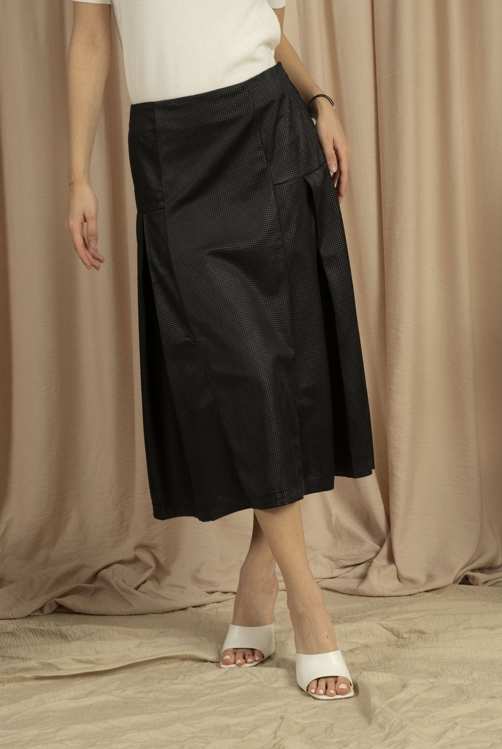 ميكا تنورة ميدي كلوش من الجوانب نسائي