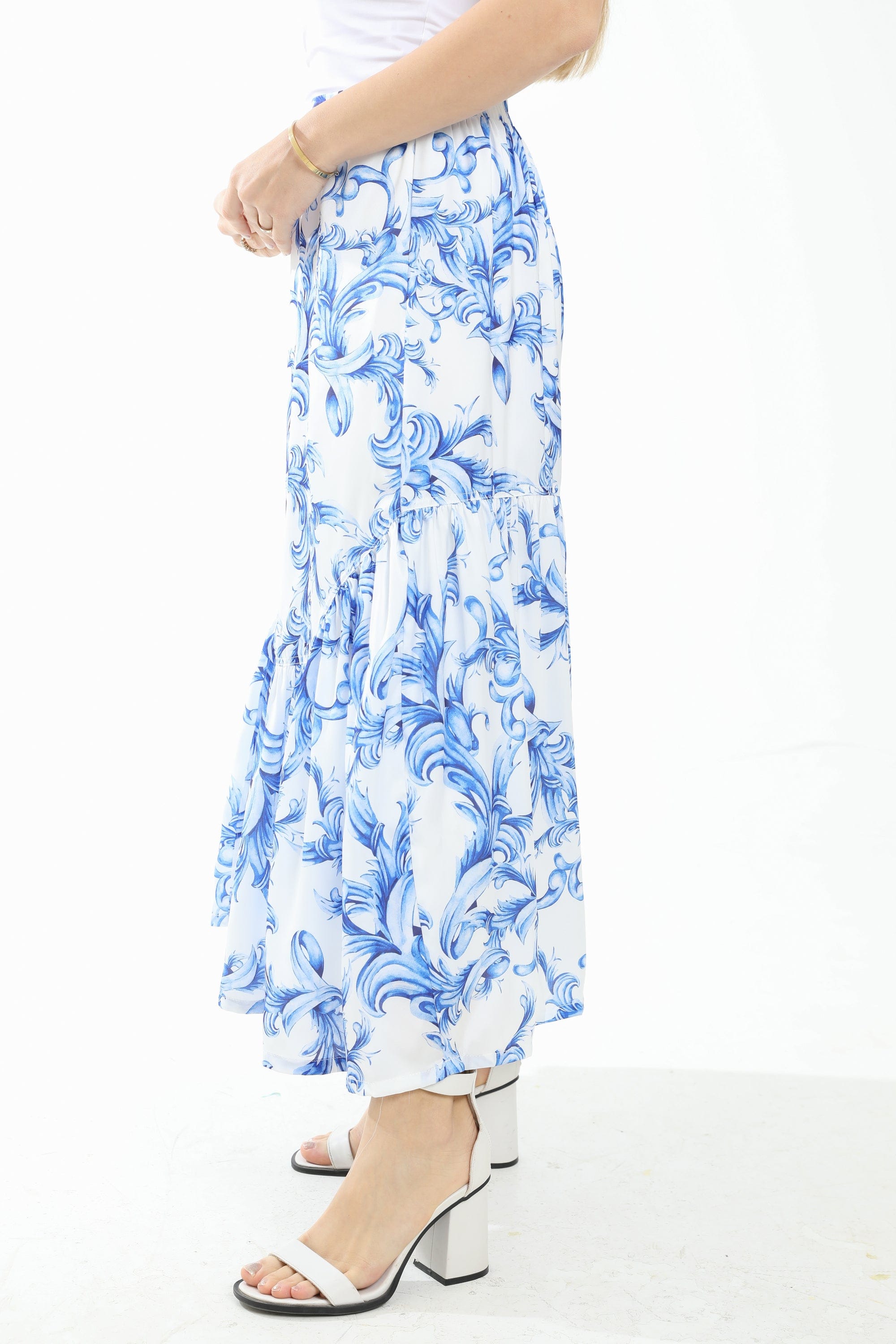 ู
ููุง ุชููุฑุฉ ู
ูุฏู ู
ูููุดุฉ ูุงุณุนุฉ ู
ู ุฃุณูู ูุณุงุฆู