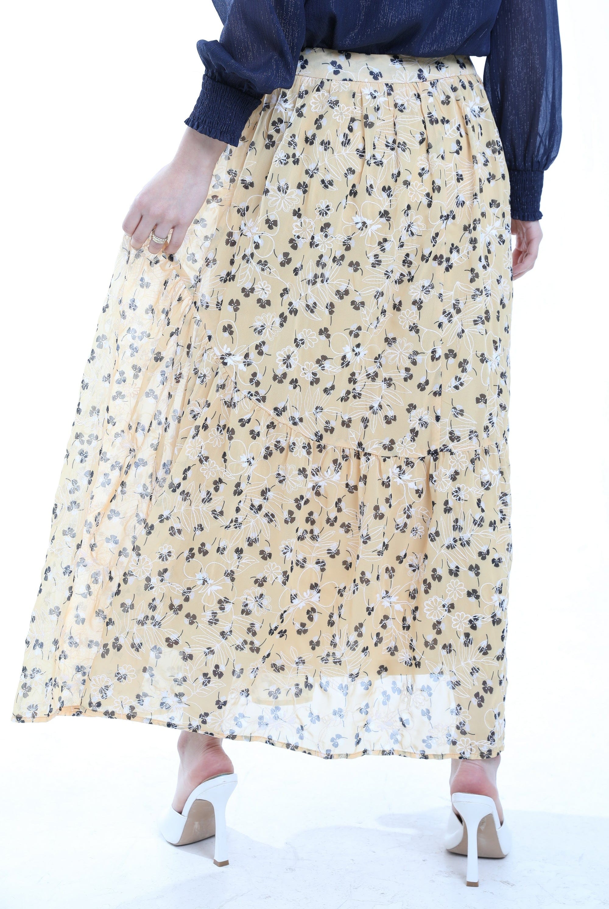 ميكا تنورة ميدي مشجرة واسعة كلوش نسائي أصفر باستل