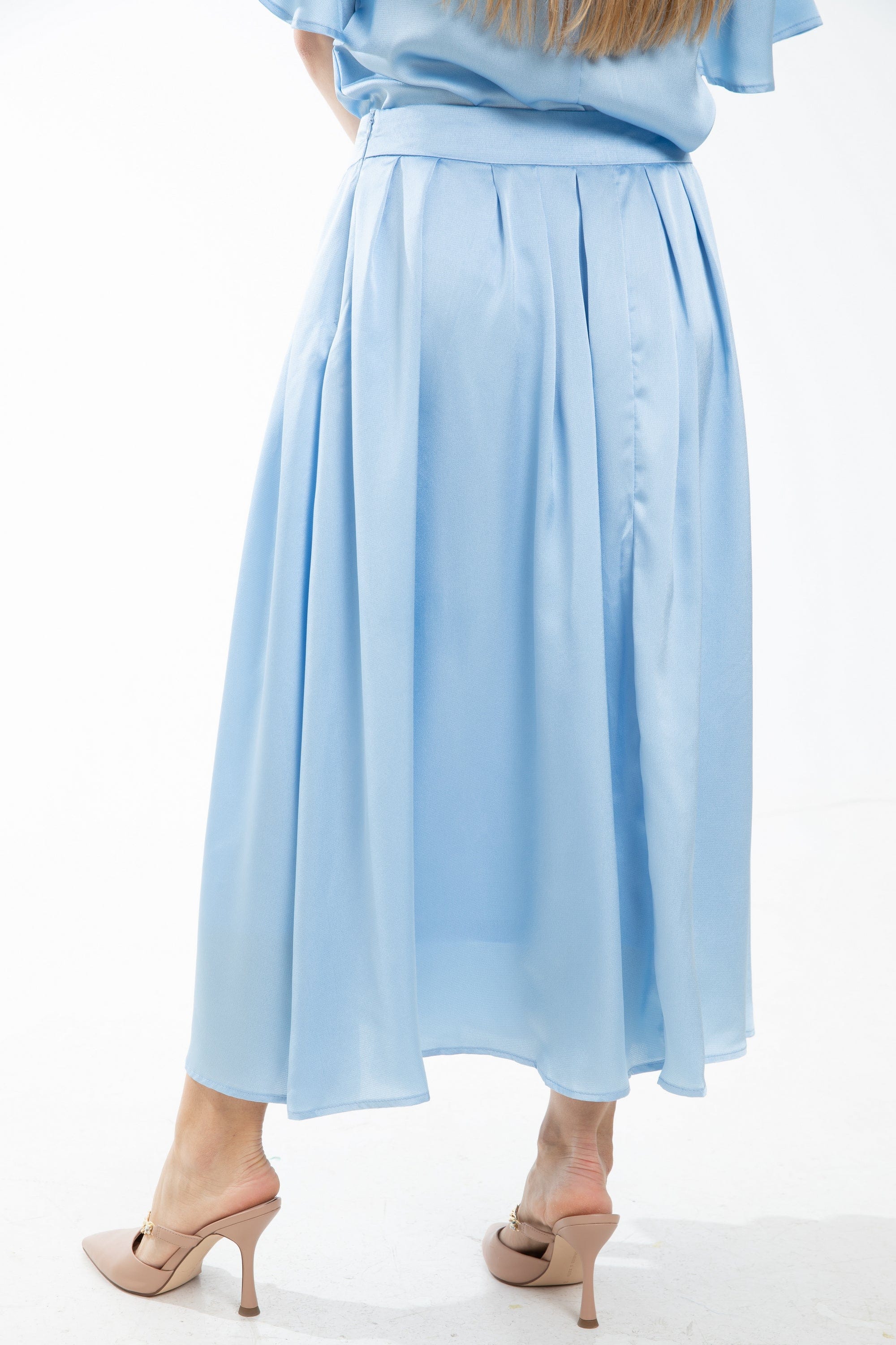 ميكا تنورة ميدي سادة بكسرات عريضة نسائية