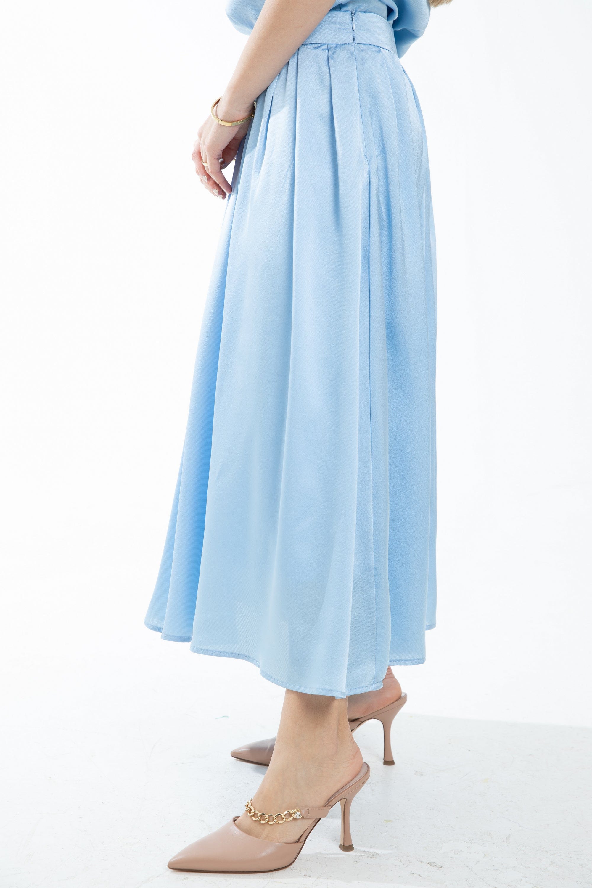 ميكا تنورة ميدي سادة بكسرات عريضة نسائية