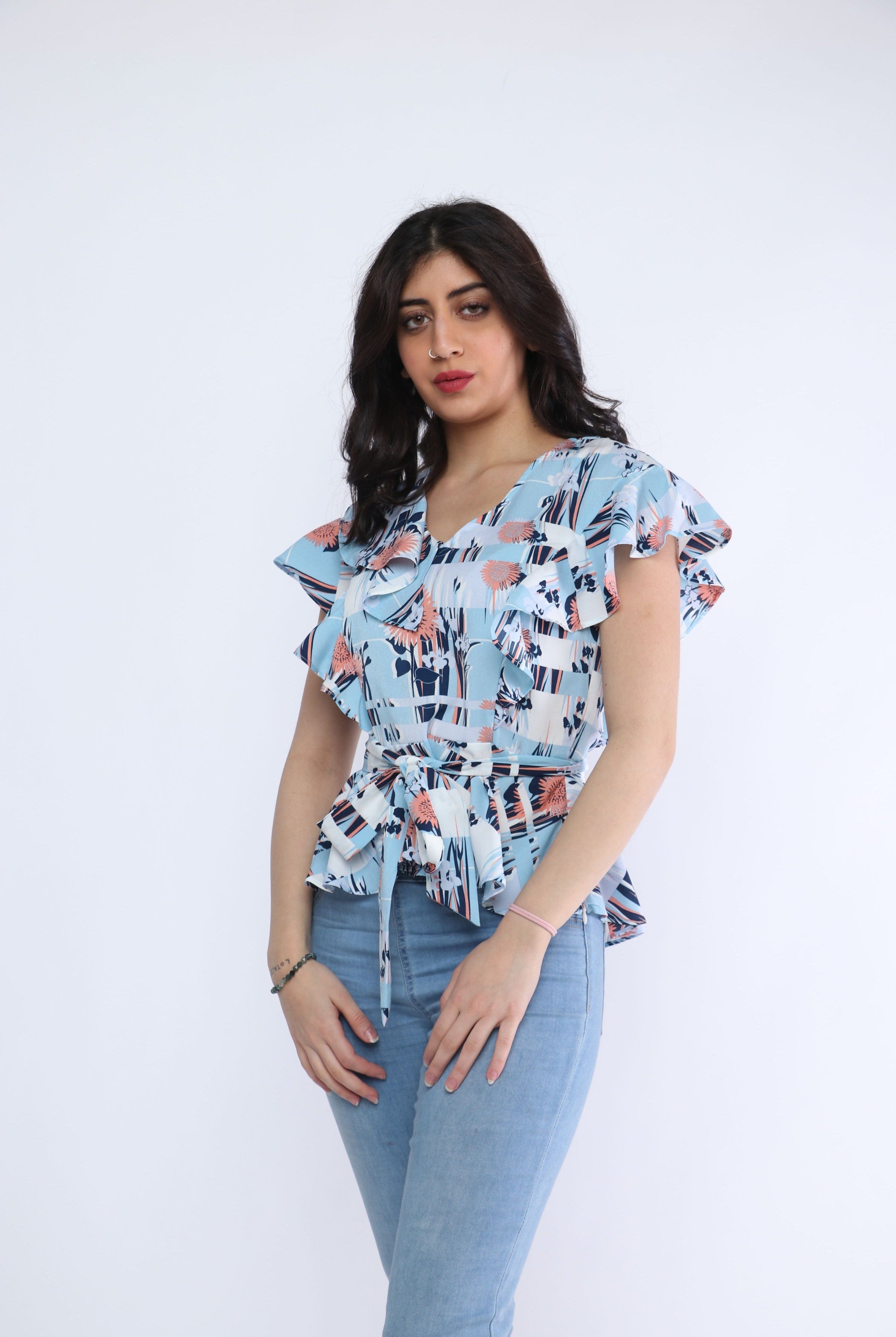 ميكا بلوزة بأكمام قصيرة فراشة مزموم من الخصر