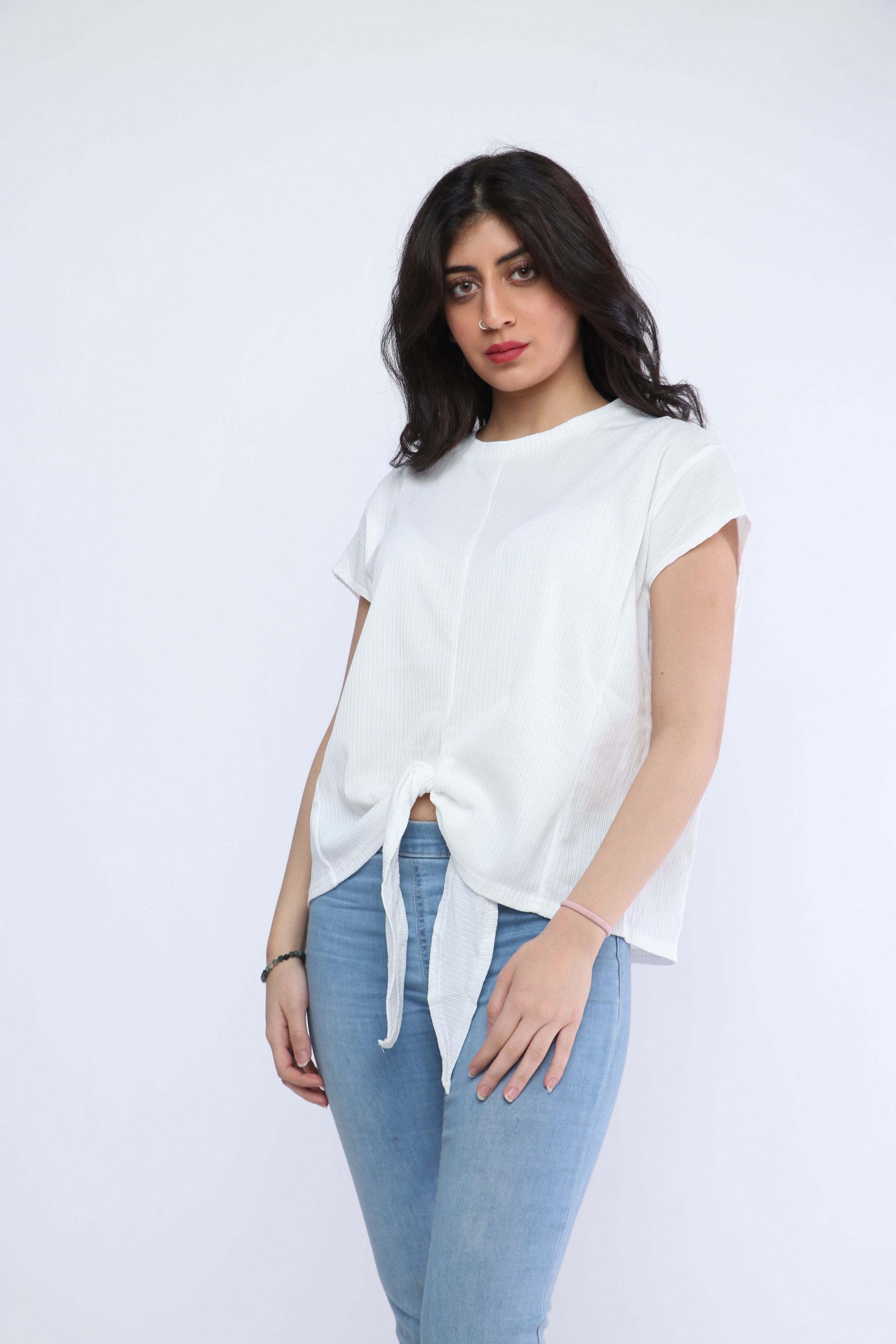 ميكا بلوزة بأكمام قصيرة سادة بفيونكة