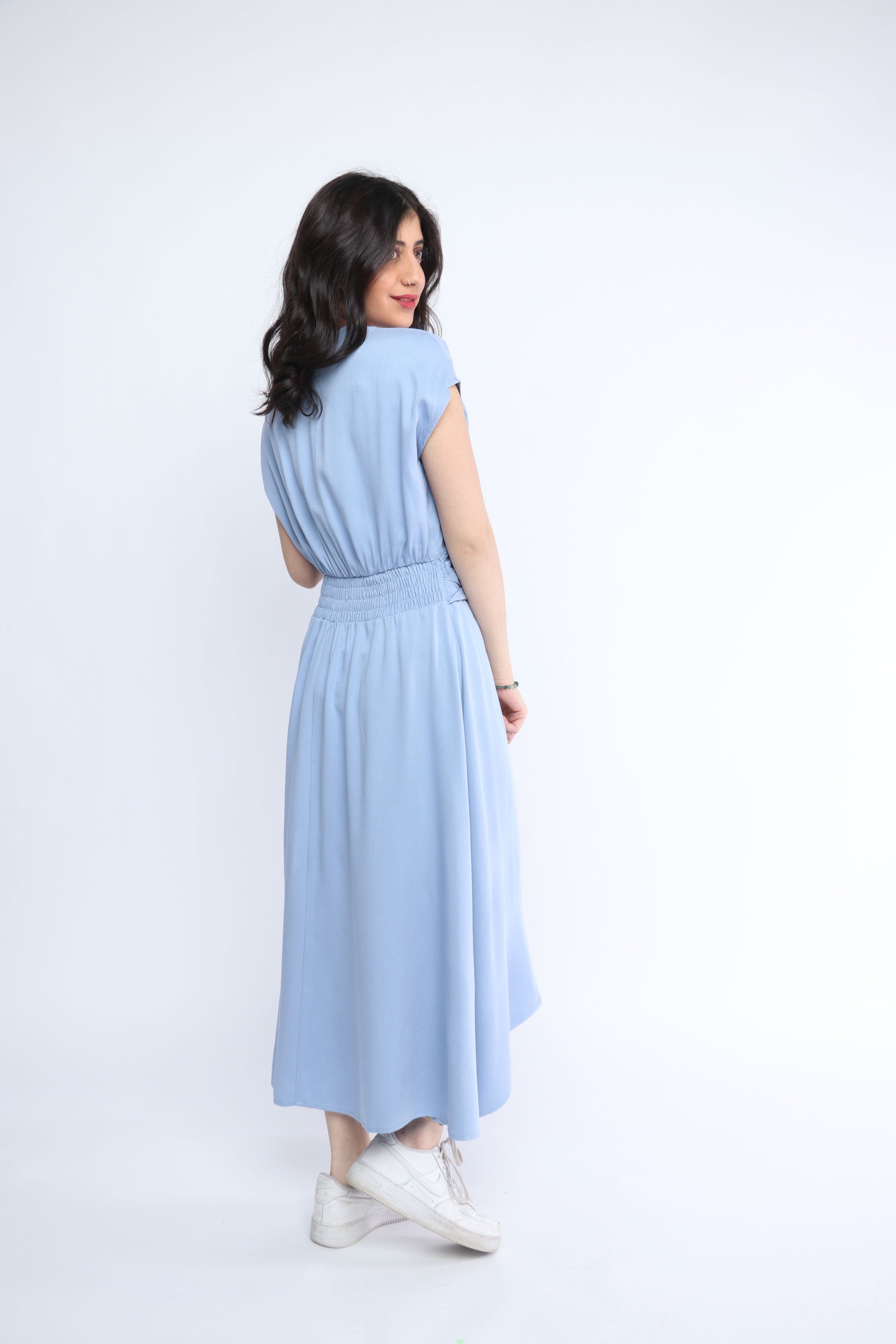 ميكا فستان ميدي بأكمام قصيرة لف بخصر مطاطي