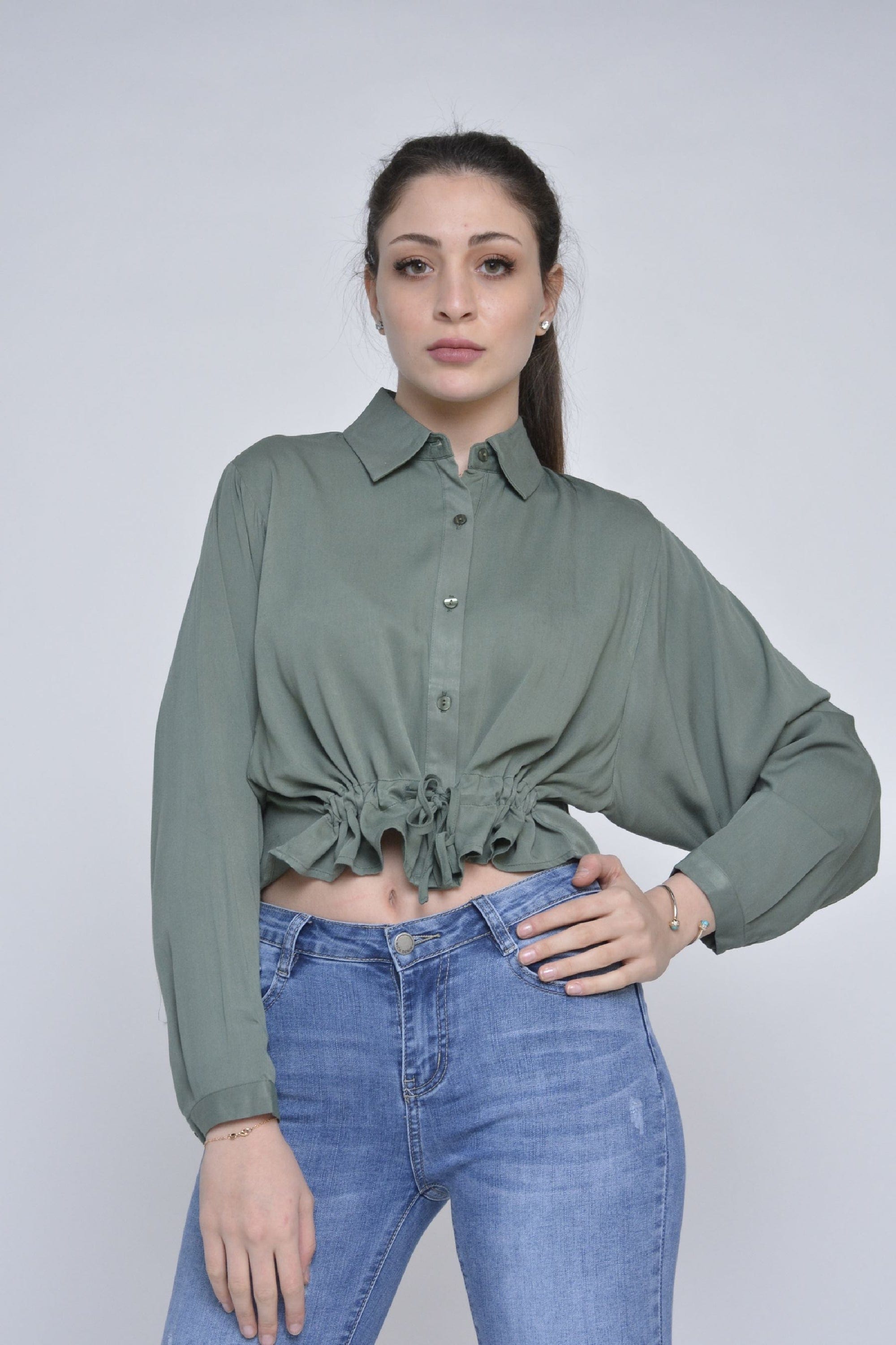 ميكا قميص نص بطن مكشكش بأزرار أمامية كم طويل نسائي