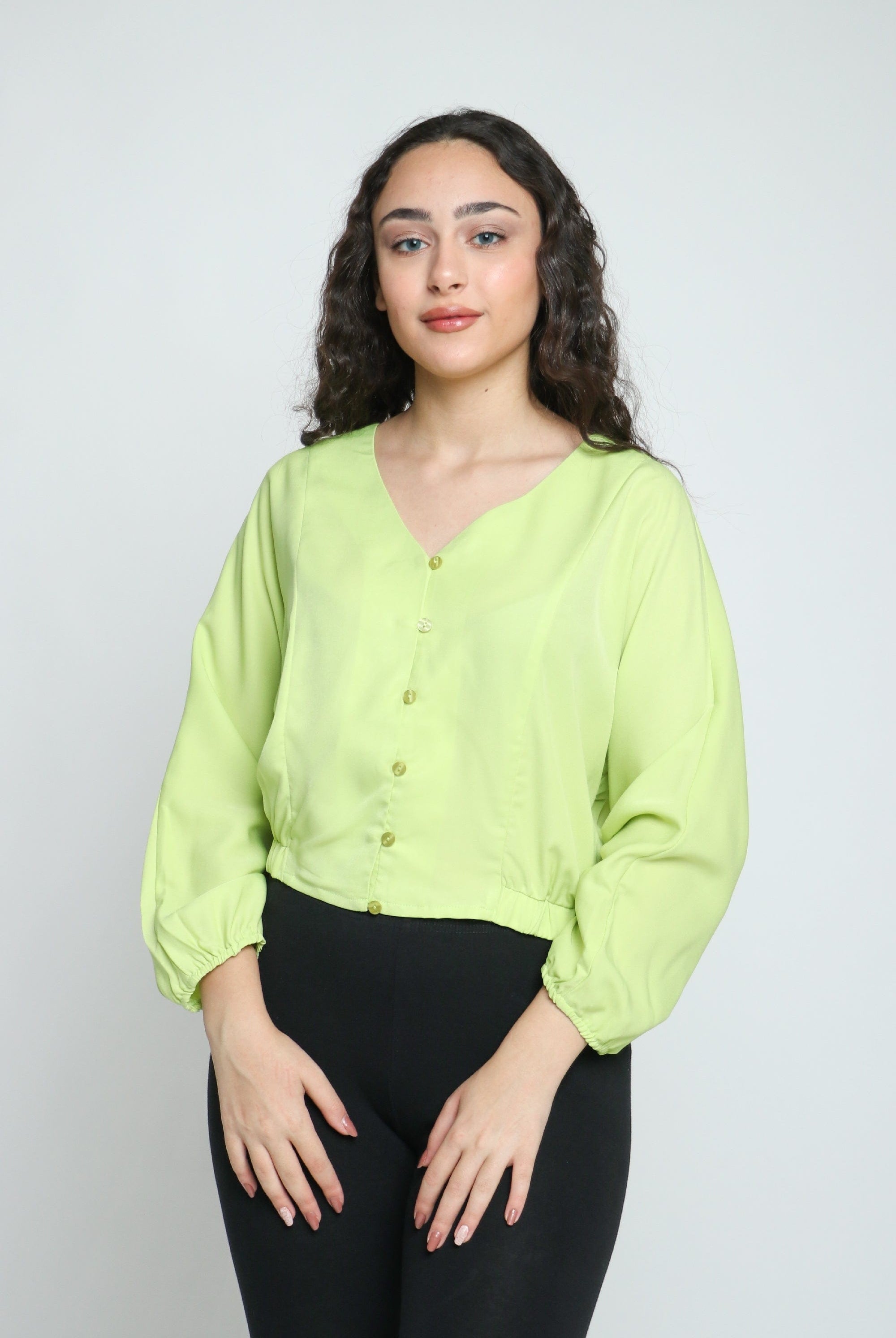 ميكا بلوزة سادة بأزرار أمامية كم طويل منفوخ نسائي