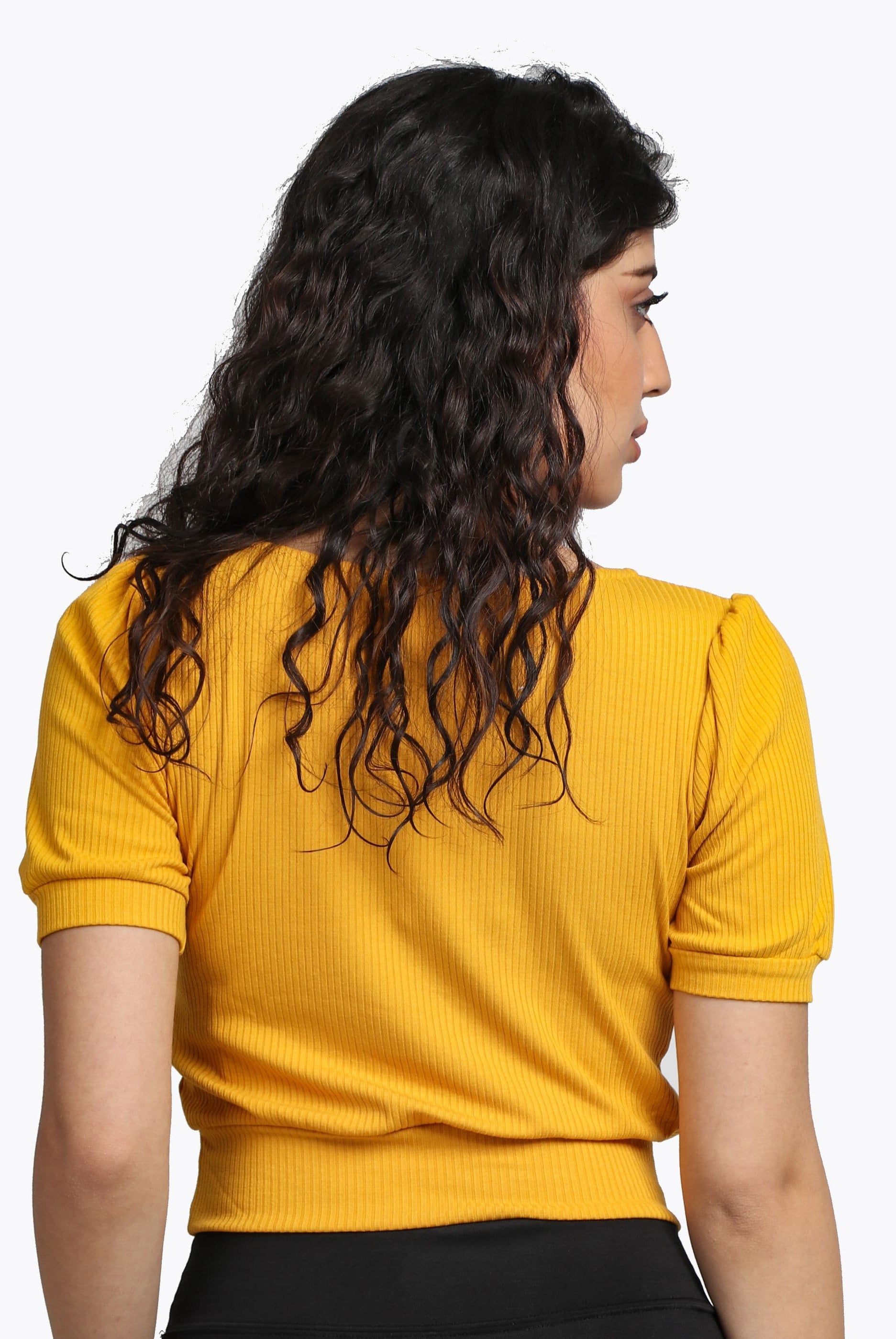 ميكا بلوزة سادة مضلعة بأكمام قصيرة نسائية