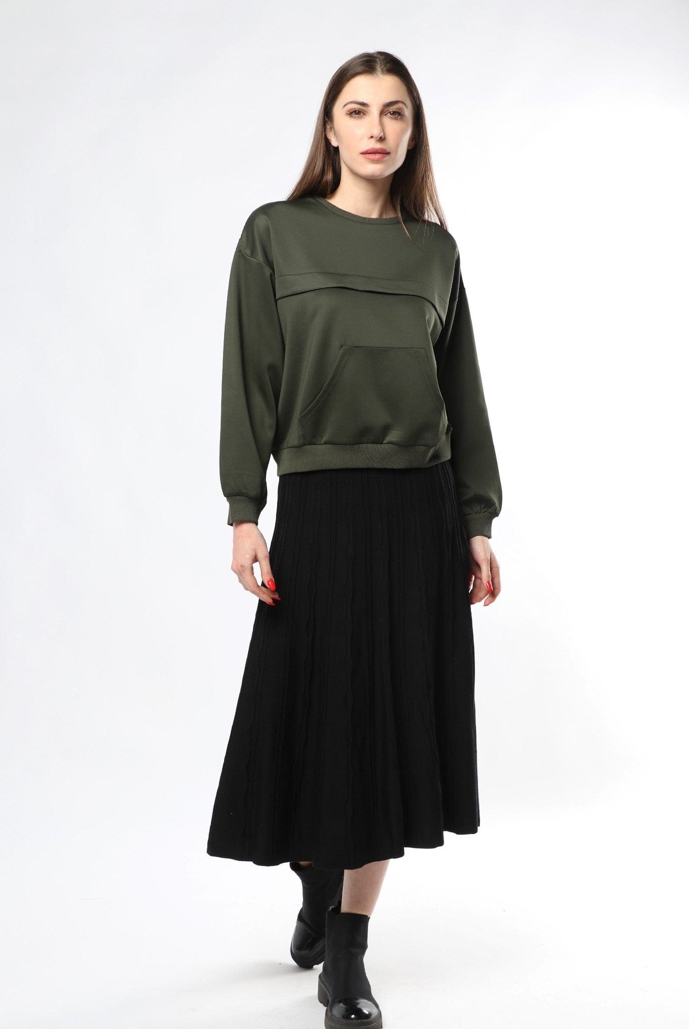 ميكا بلوزة نسائية بجيوب أمامية