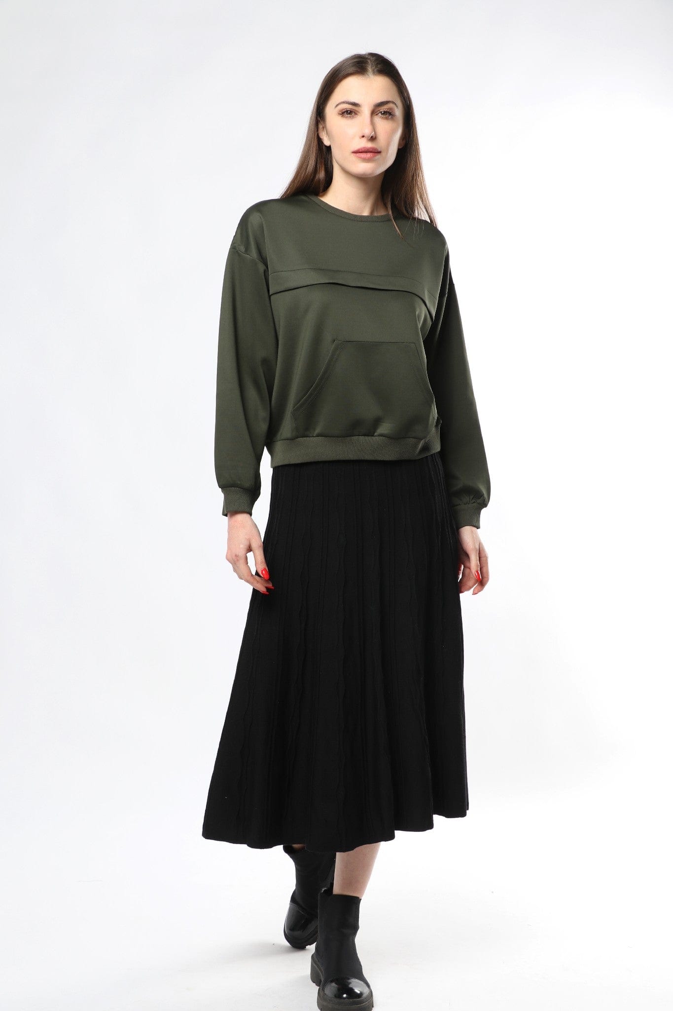 ميكا بلوزة نسائية بجيوب أمامية