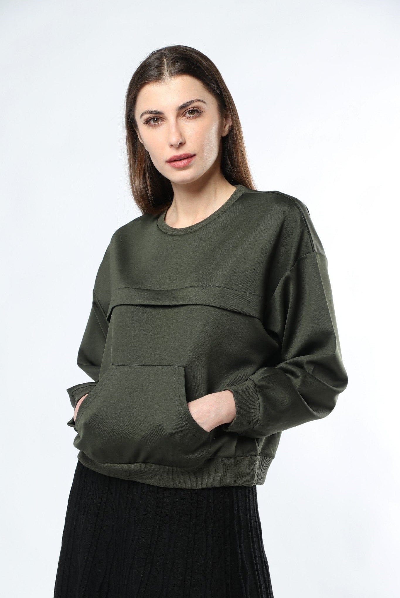 ميكا بلوزة نسائية بجيوب أمامية