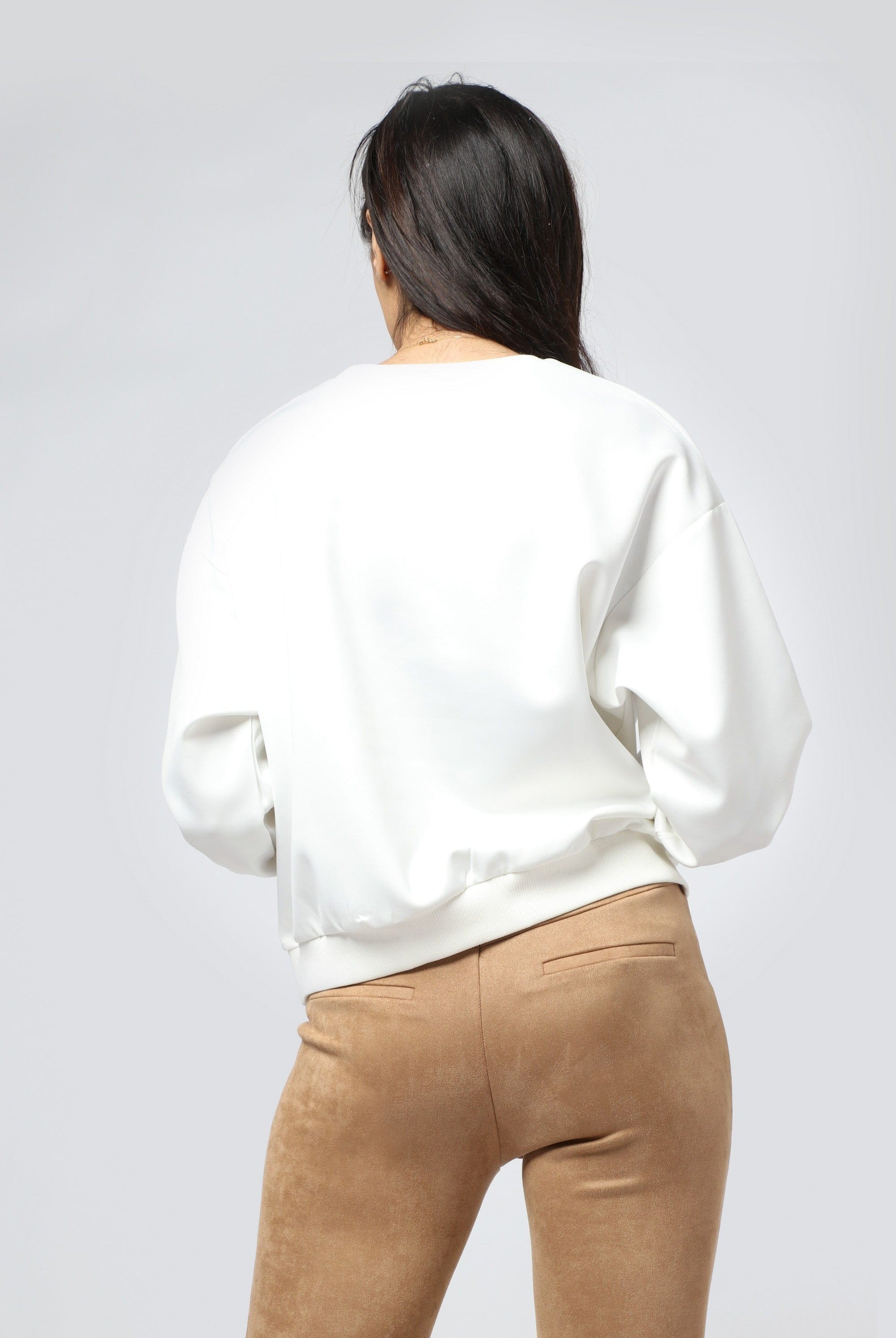 ميكا بلوزة نسائية بجيوب أمامية