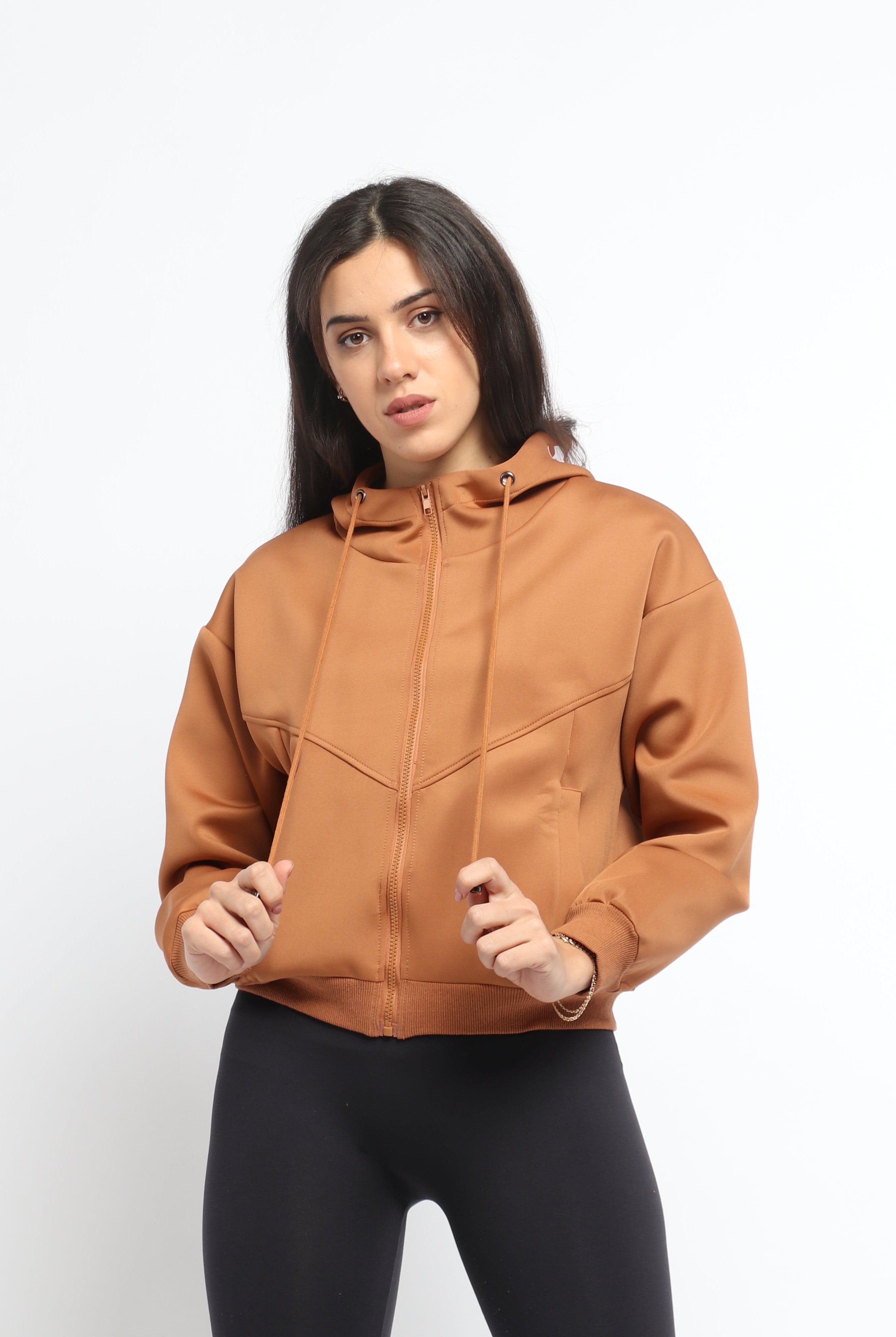 ميكا سويت شيرت قصير سادة بسحاب وقبعة ورباط بأكمام طويلة