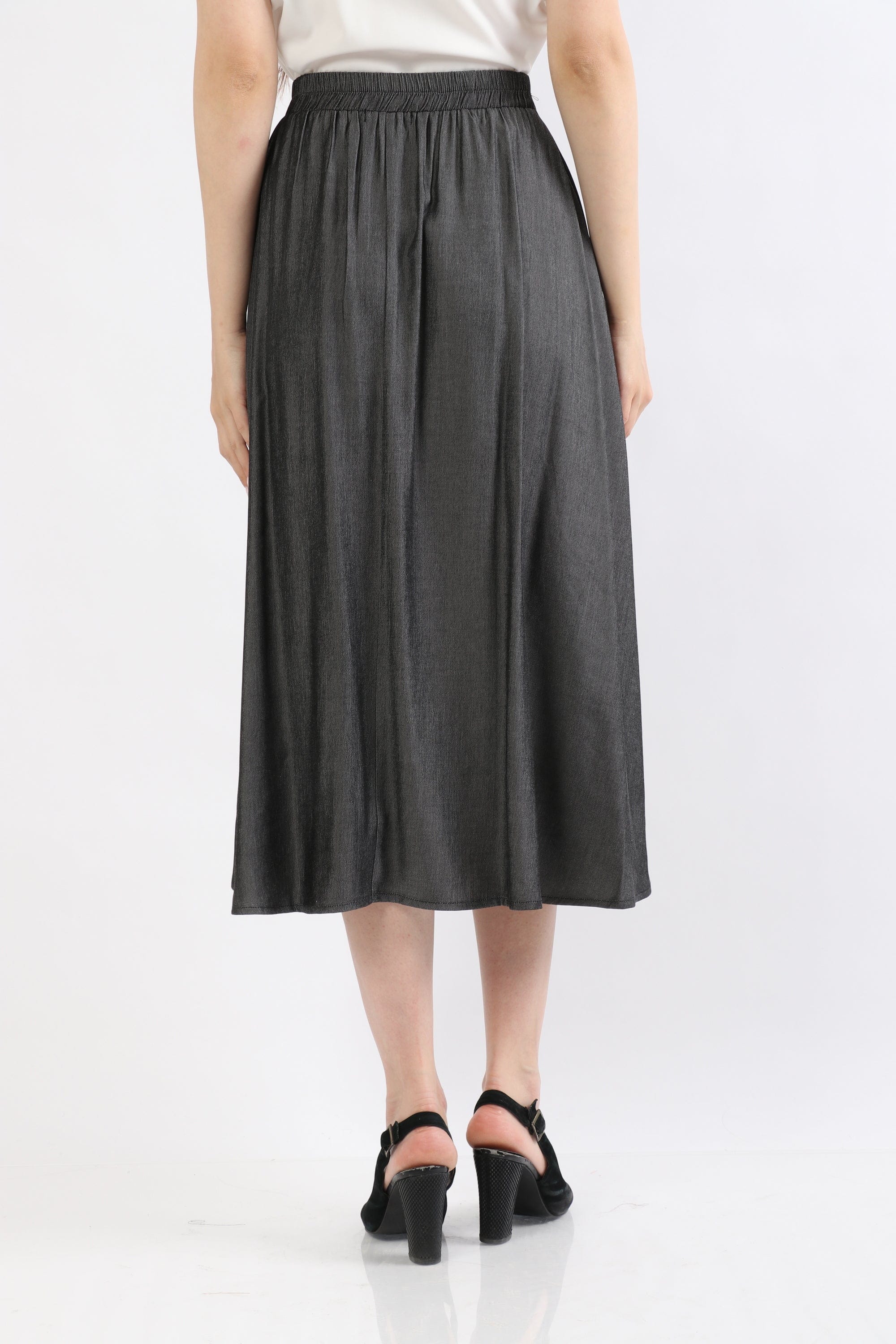 ميكا تنورة ميدي بخصر مطاطي بكسرات أسود