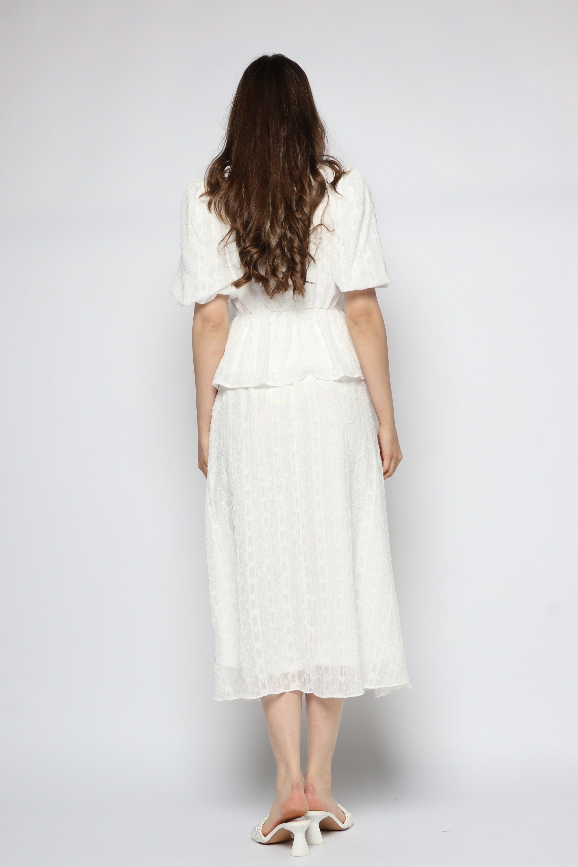 ميكا تنورة ميدي مطرزة شفافة مبطنة