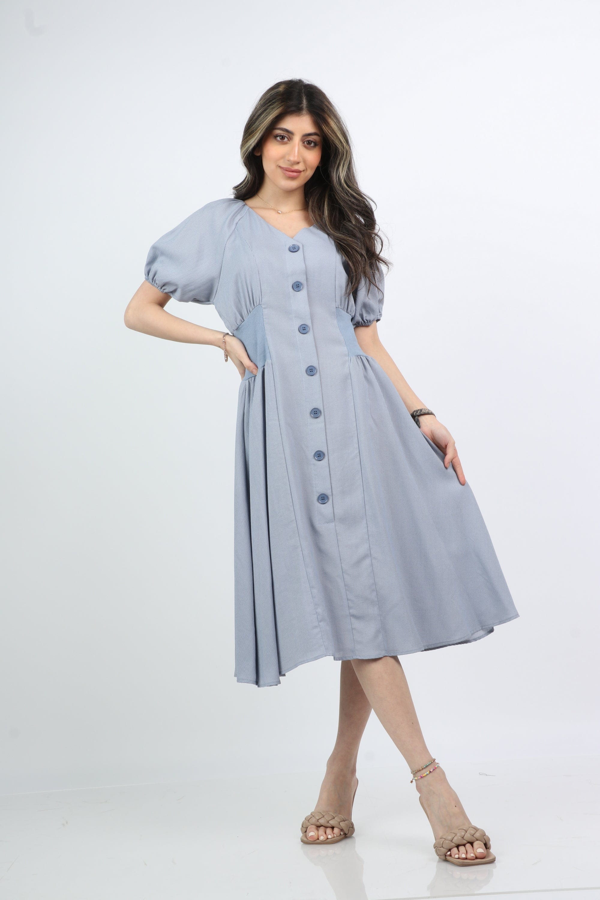 ميكا فستان ميدي سادة بأزرار أمامية نص من بف نسائي