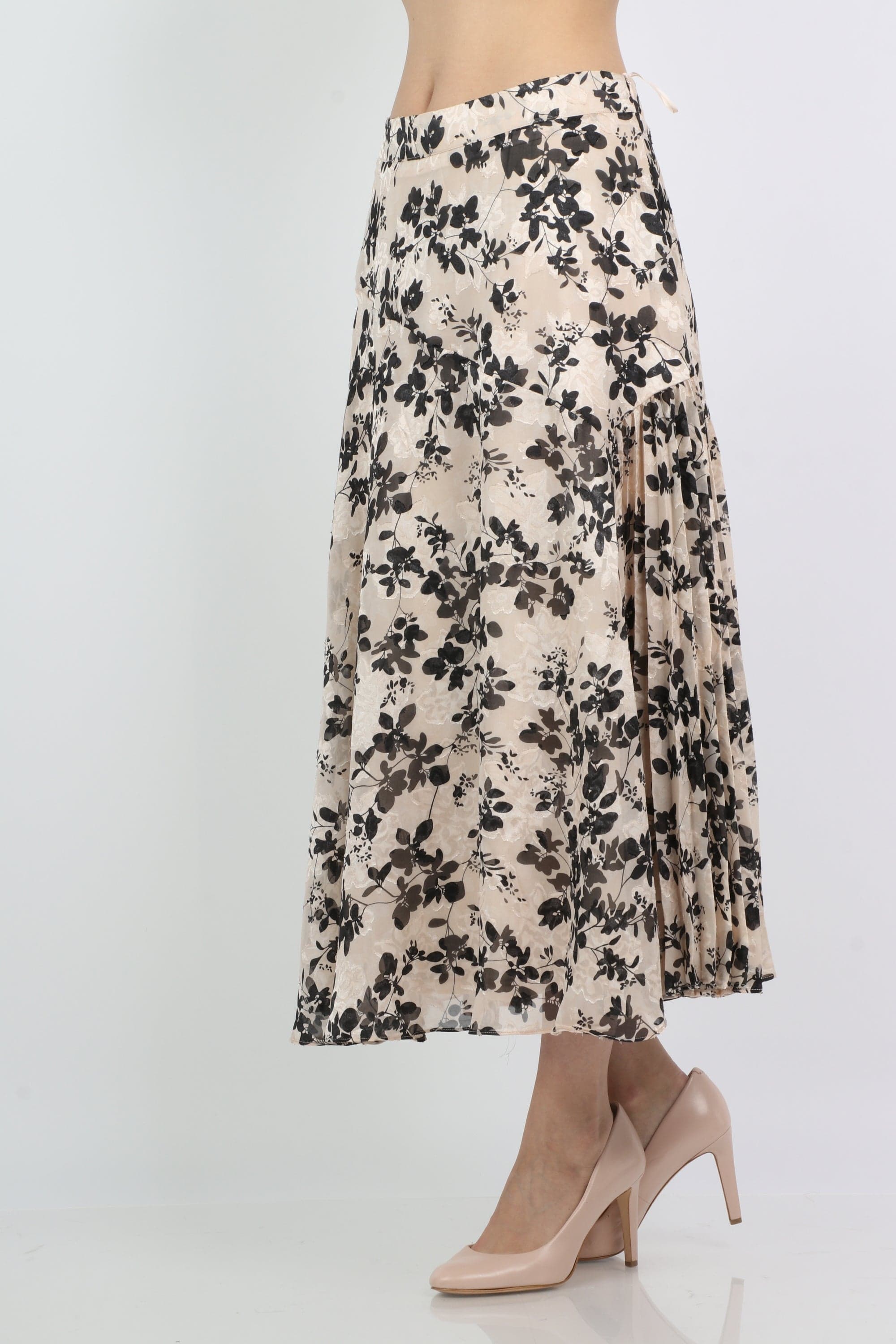 ميكا تنورة ميدي واسعة مشجرة بنمط ورود