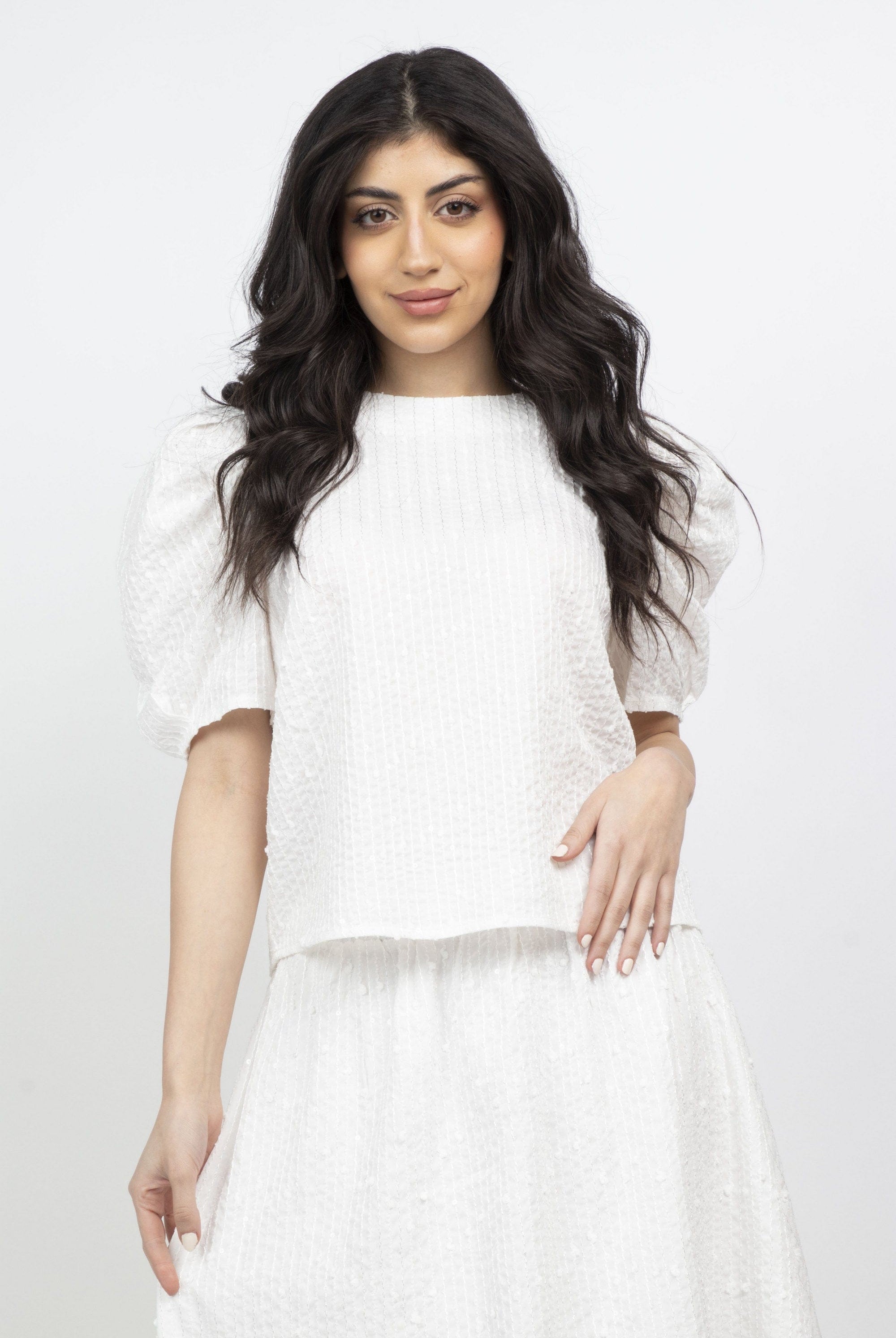 ميكا بلوزة سادة نص كم منفوخ نسائي