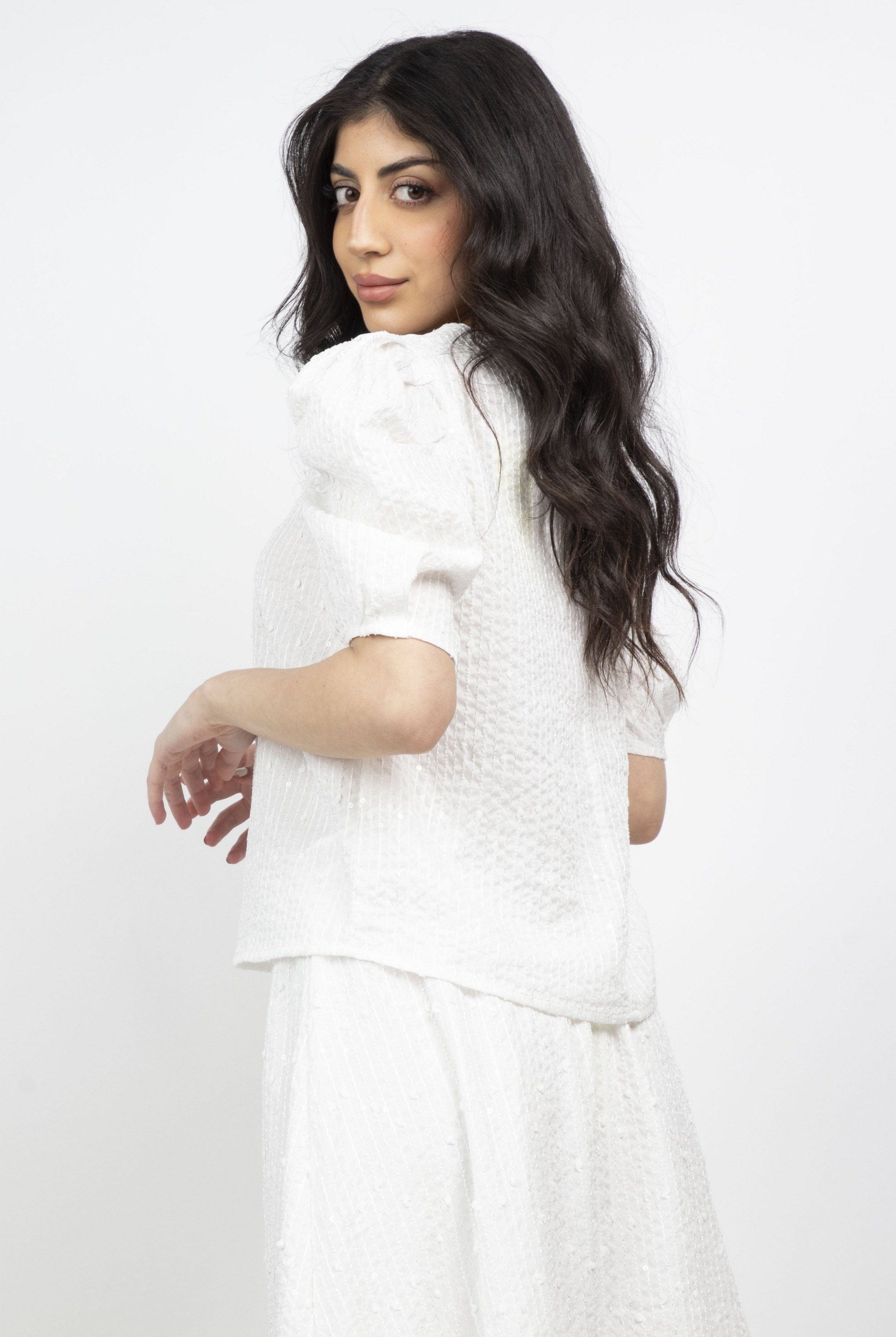 ميكا بلوزة سادة نص كم منفوخ نسائي