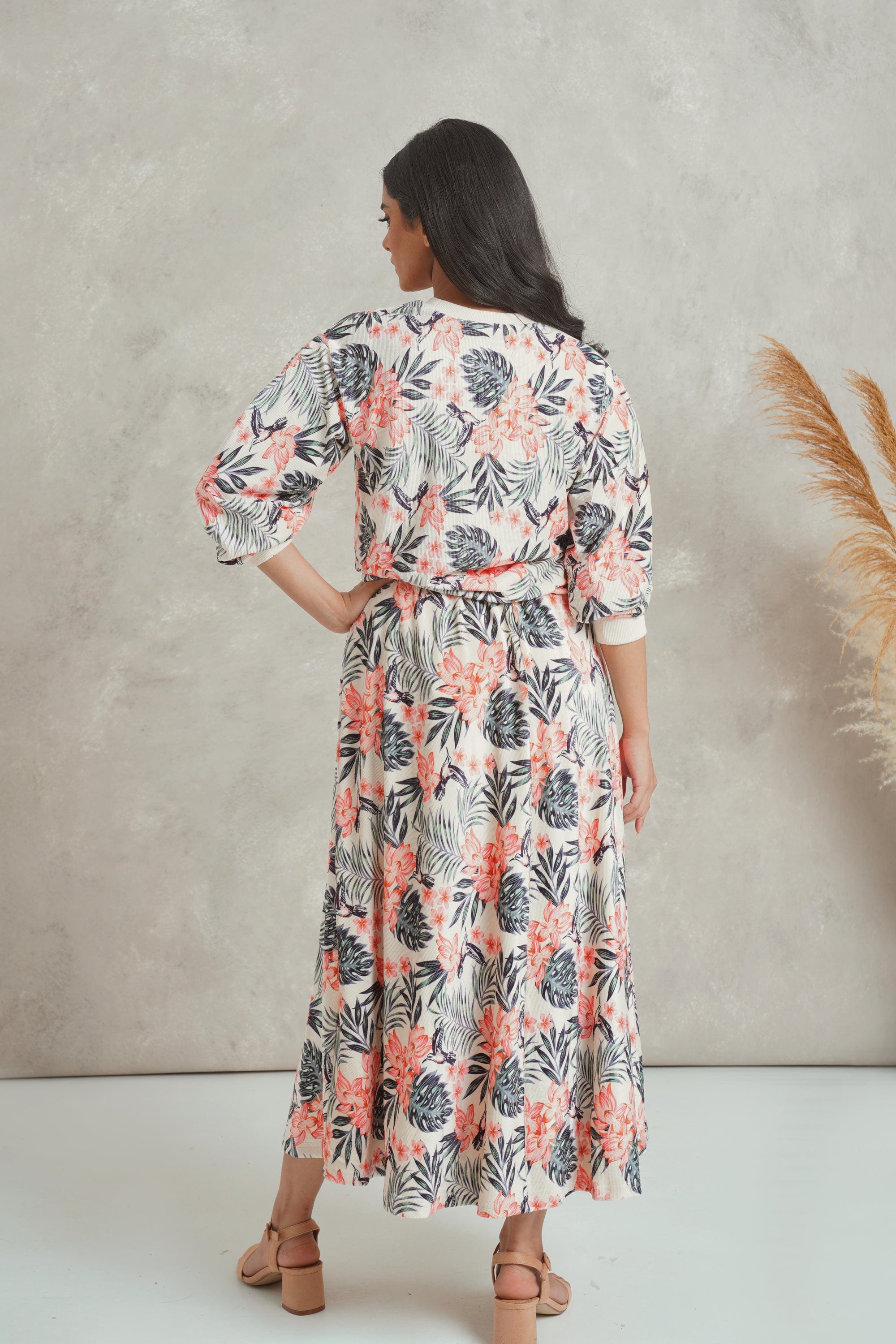 ميكا تنورة ميدي مشجرة فاخرة بخصر مطاطي عريض