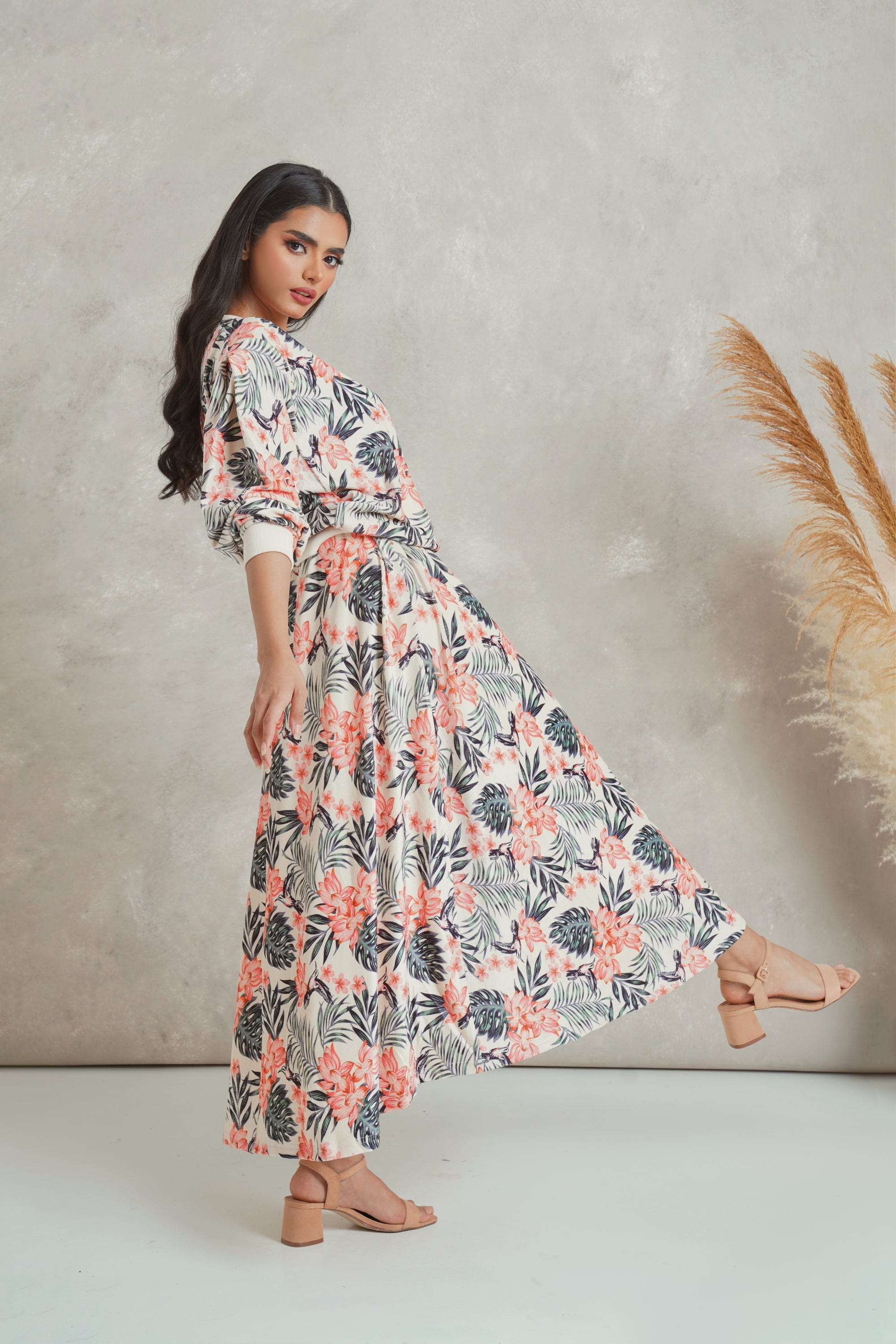 ميكا تنورة ميدي مشجرة فاخرة بخصر مطاطي عريض