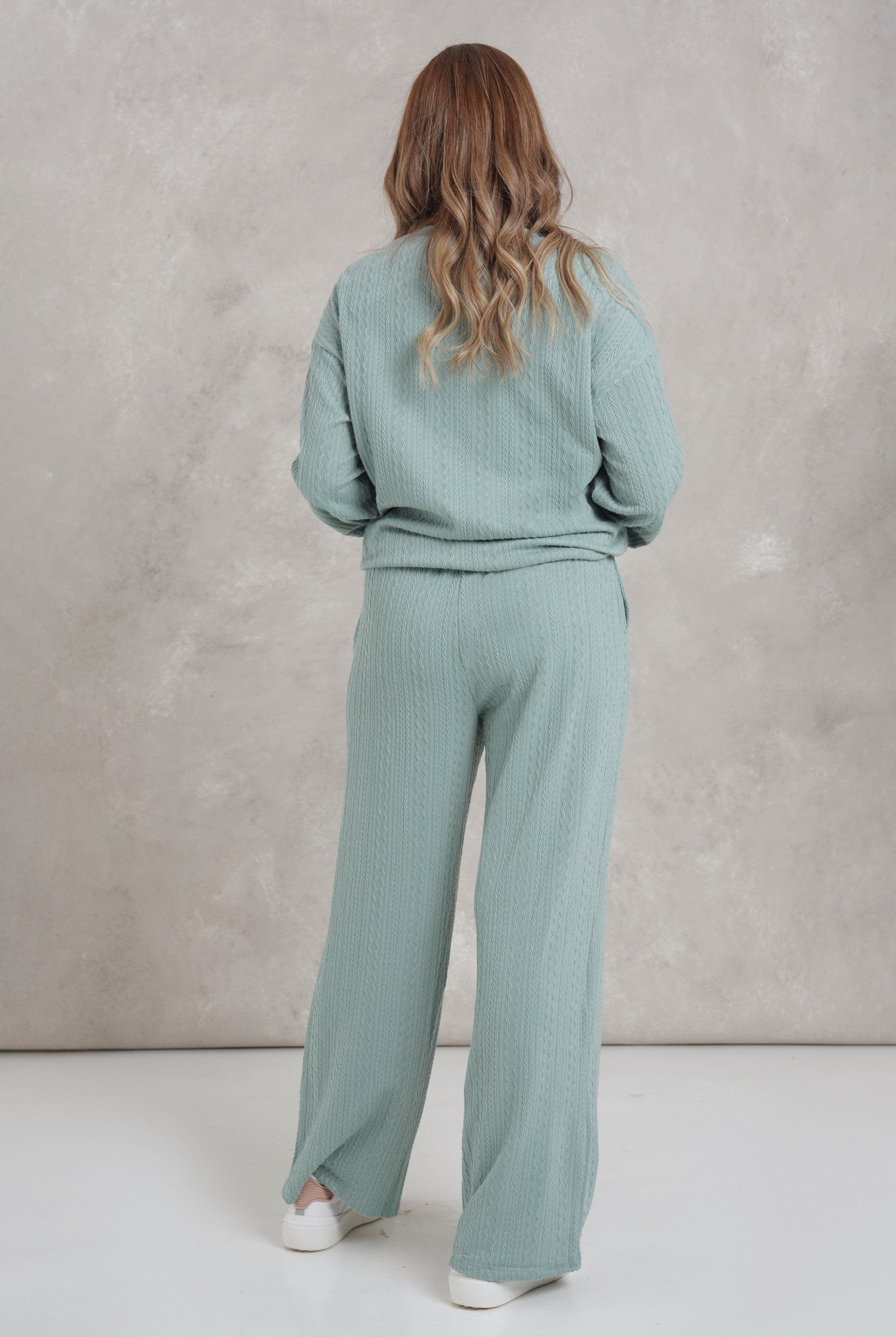 ميكا بلوزة برقبة دائرية ونقشة مخططة بالطول كم طويل نسائي