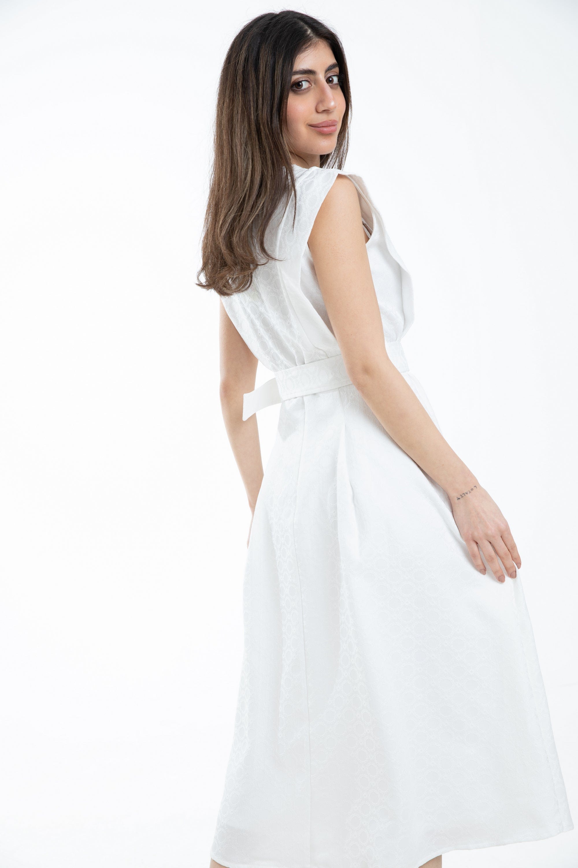 ู
ููุง ูุณุชุงู ู
ูุฏู ุจุฏูู ุฃูู
ุงู
ู
ูููุดุฉ ุจุญุฒุงู
ุนูู ุงูุฎุตุฑ