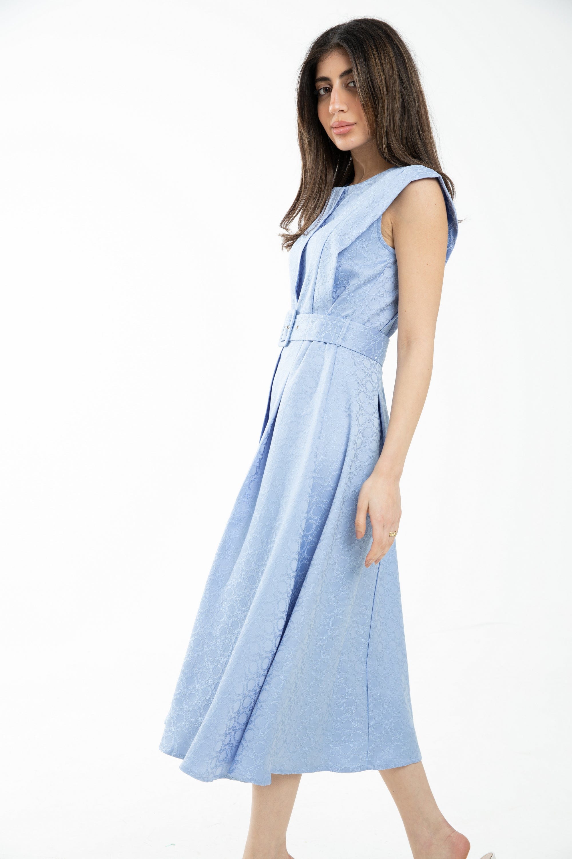 ู
ููุง ูุณุชุงู ู
ูุฏู ุจุฏูู ุฃูู
ุงู
ู
ูููุดุฉ ุจุญุฒุงู
ุนูู ุงูุฎุตุฑ