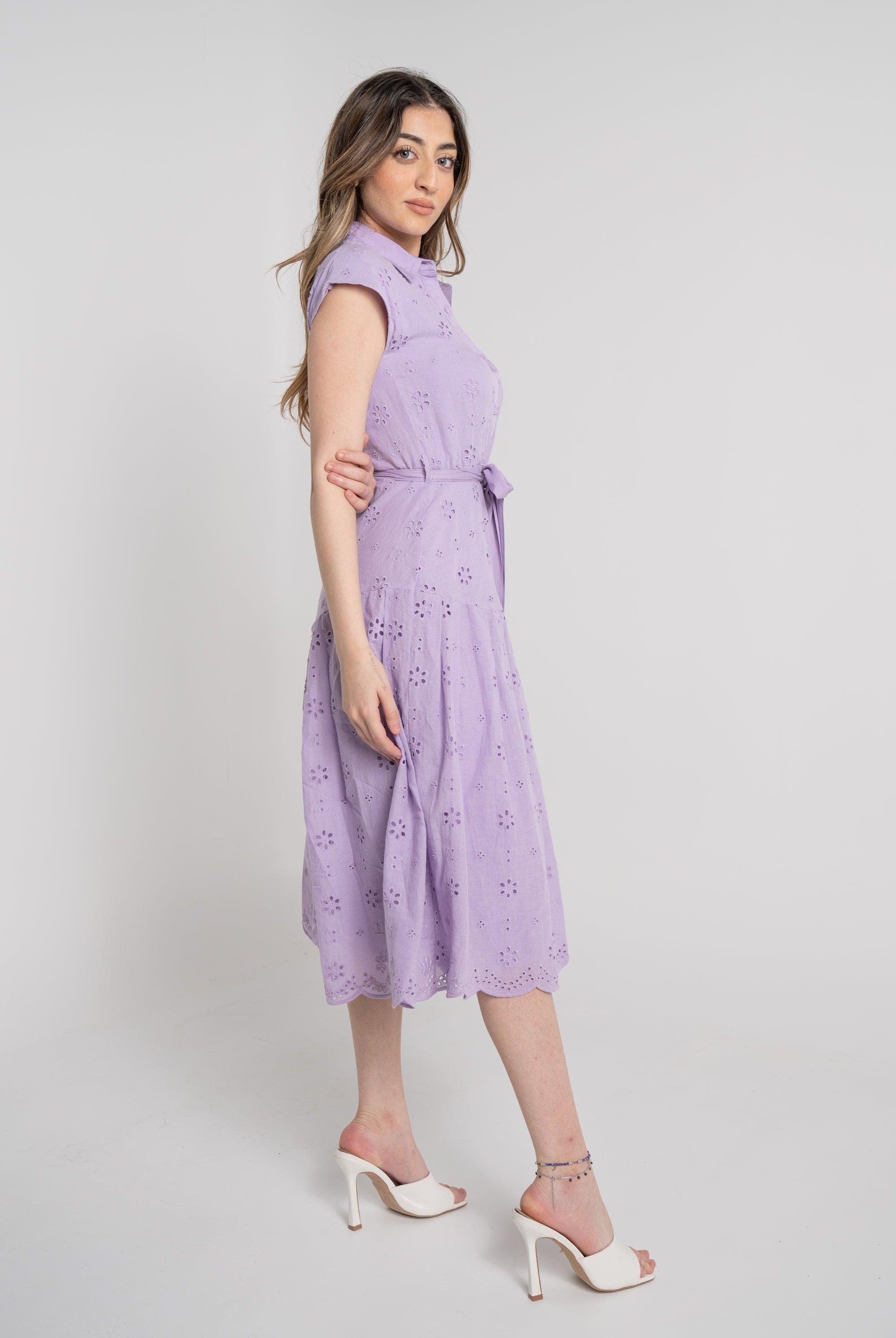 ู
ููุง ูุณุชุงู ู
ูุฏู ุจุฃูู
ุงู
ูุตูุฑุฉ ู
ุดุฌุฑ ุจุชุตู
ูู
ูู
ูุต