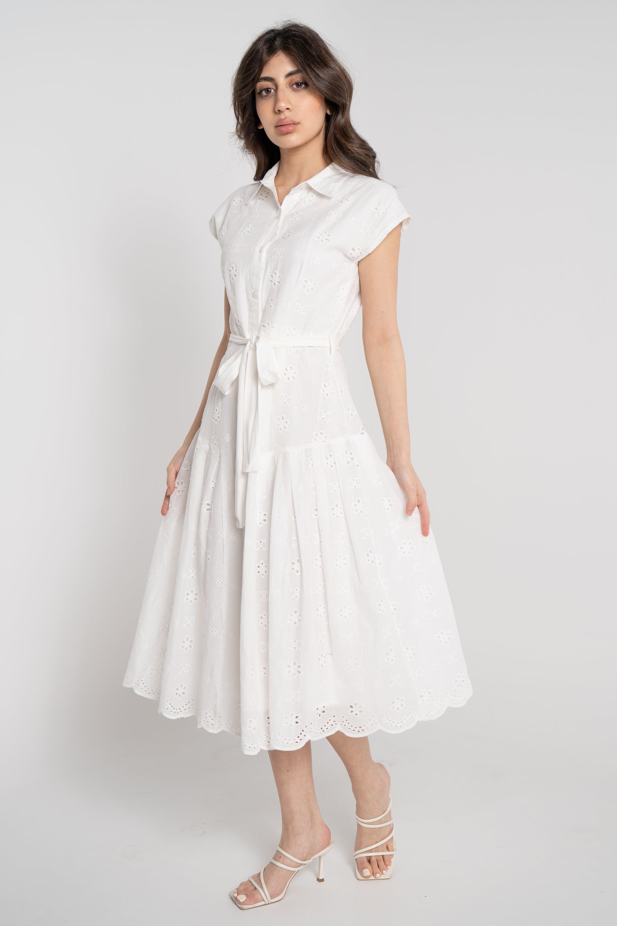 ميكا فستان ميدي بأكمام قصيرة مشجر بتصميم قميص