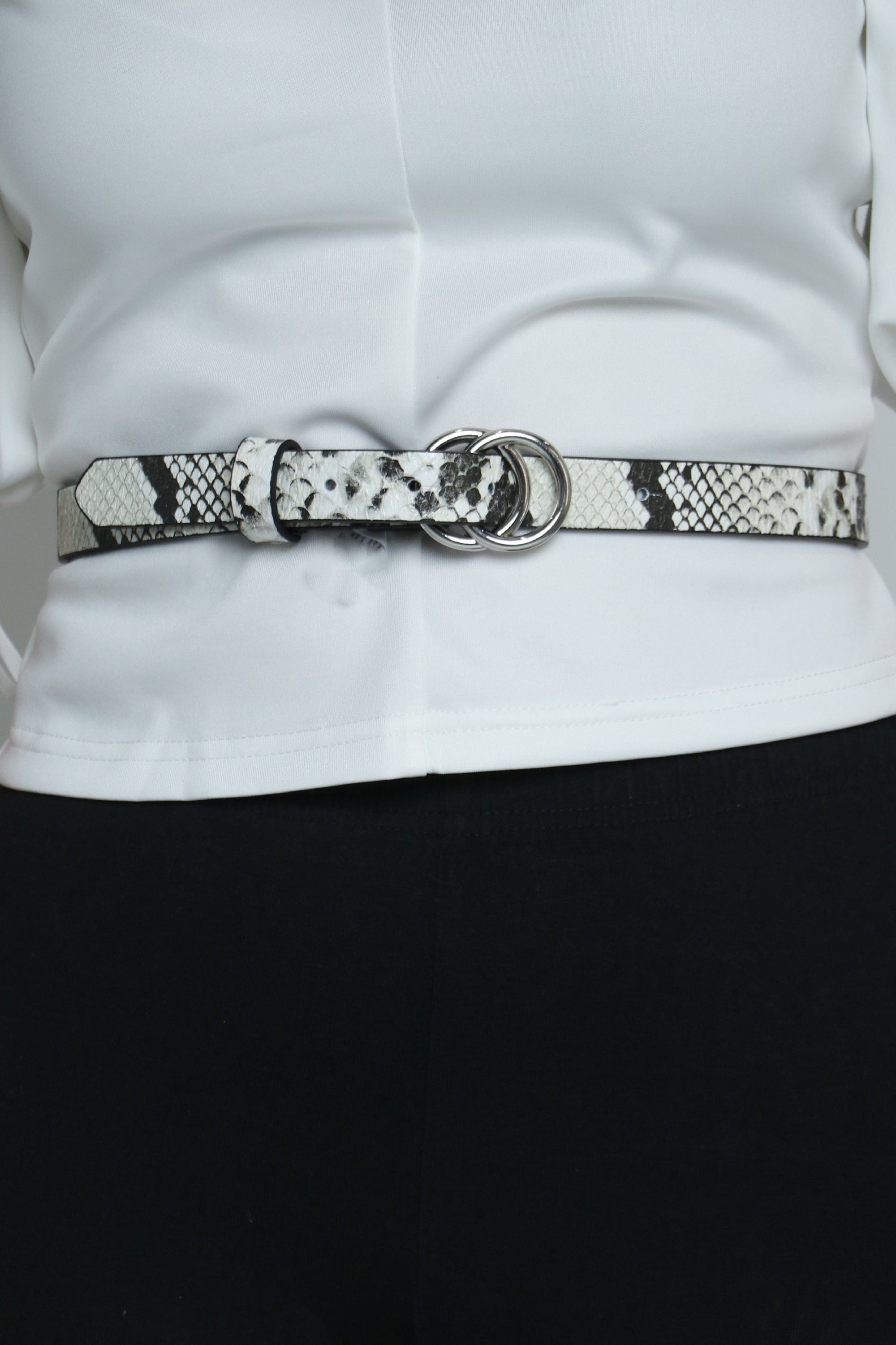 ميكا حزام جلد ثعبان توكة حلقات دائرية رفيع نسائي أبيض