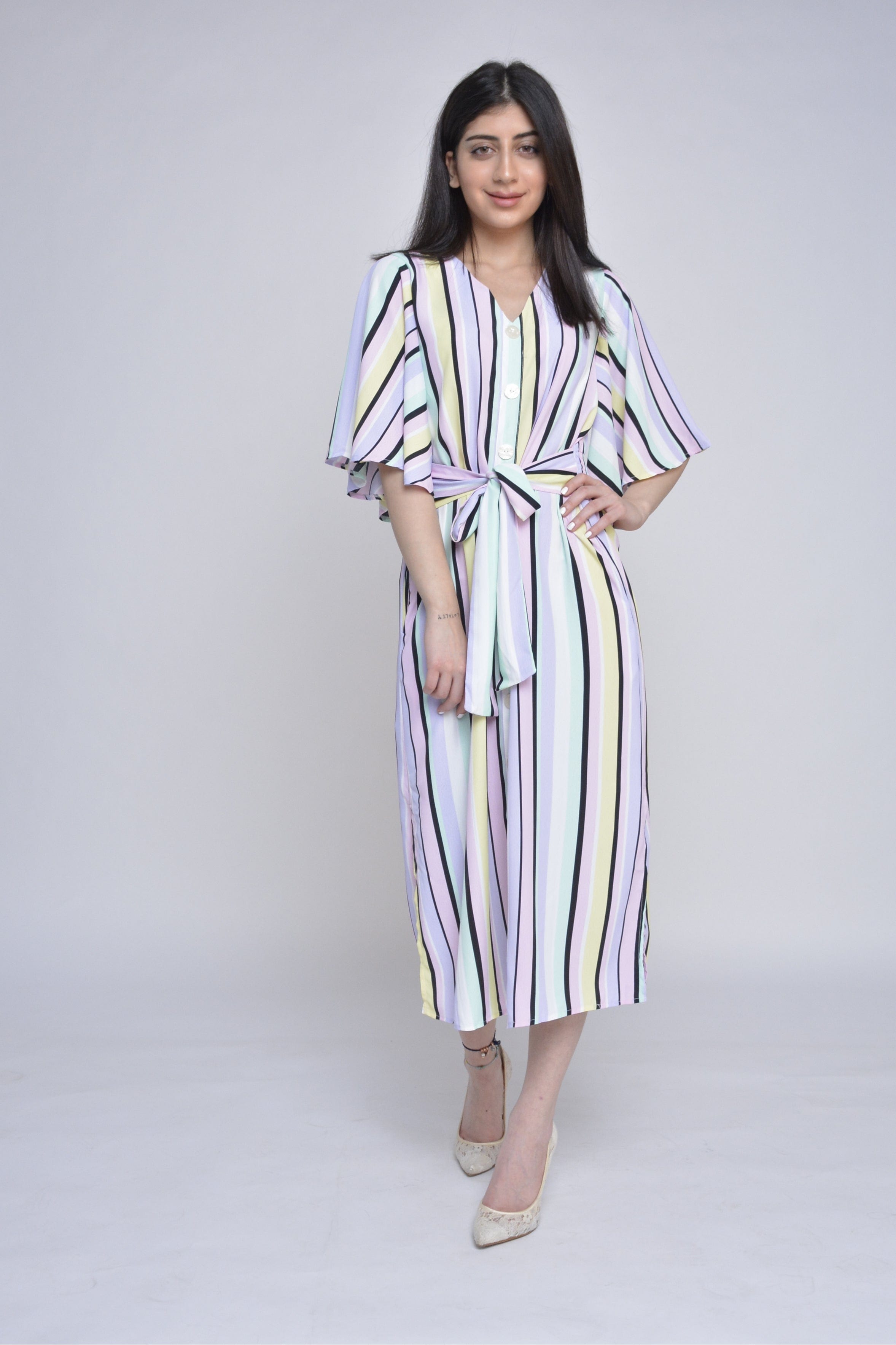 ميكا فستان ميدي مخطط بالطول بحزام على الخصر نص كم مفتوح