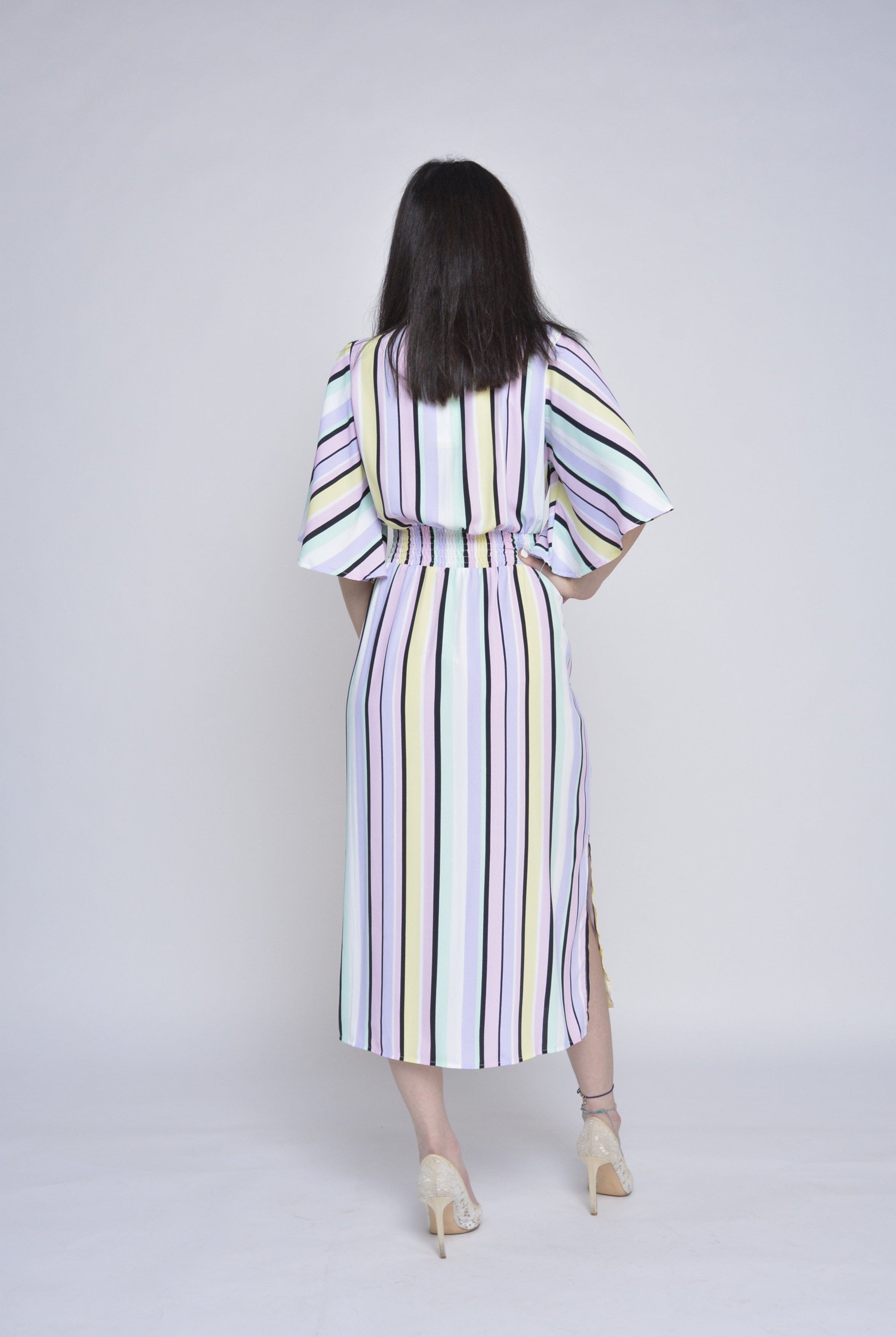 ميكا فستان ميدي مخطط بالطول بحزام على الخصر نص كم مفتوح