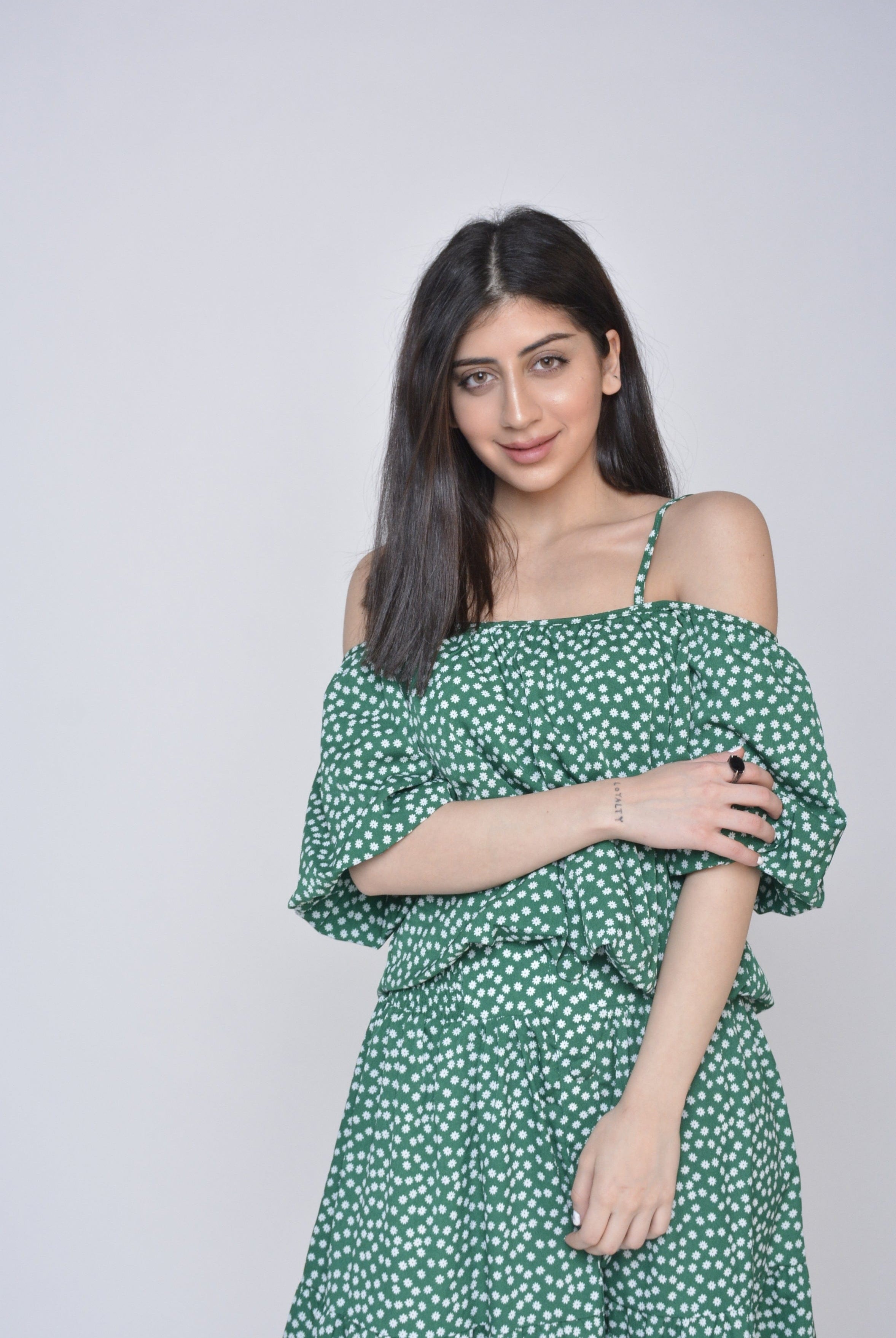 ميكا بلوزة منقطة أوف شولدر حمالات بأكمام منفوخة نسائي