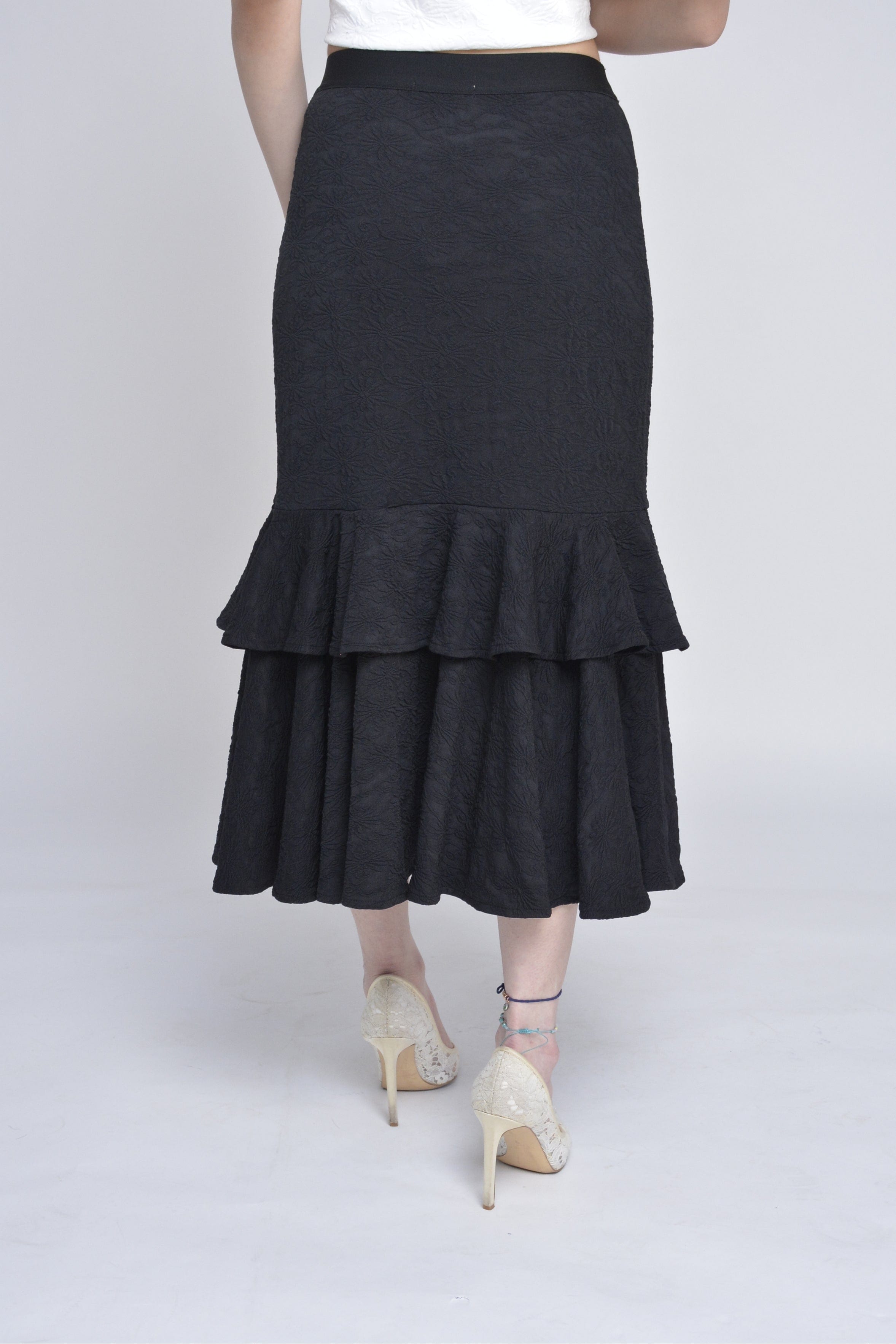 ميكا تنورة ميدي بنمط مشجر بخصر مطاطي