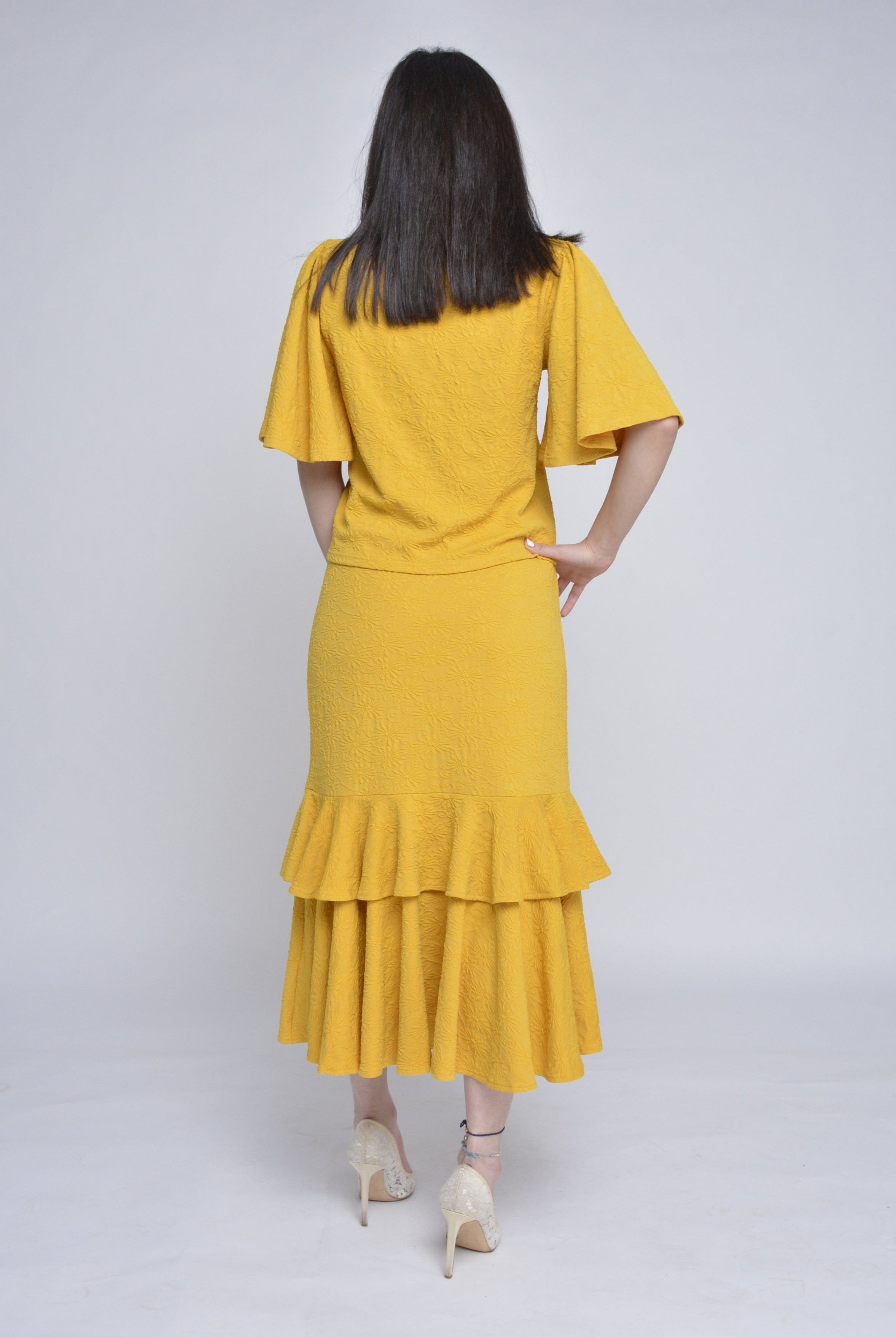 ميكا تنورة ميدي بنمط مشجر بخصر مطاطي