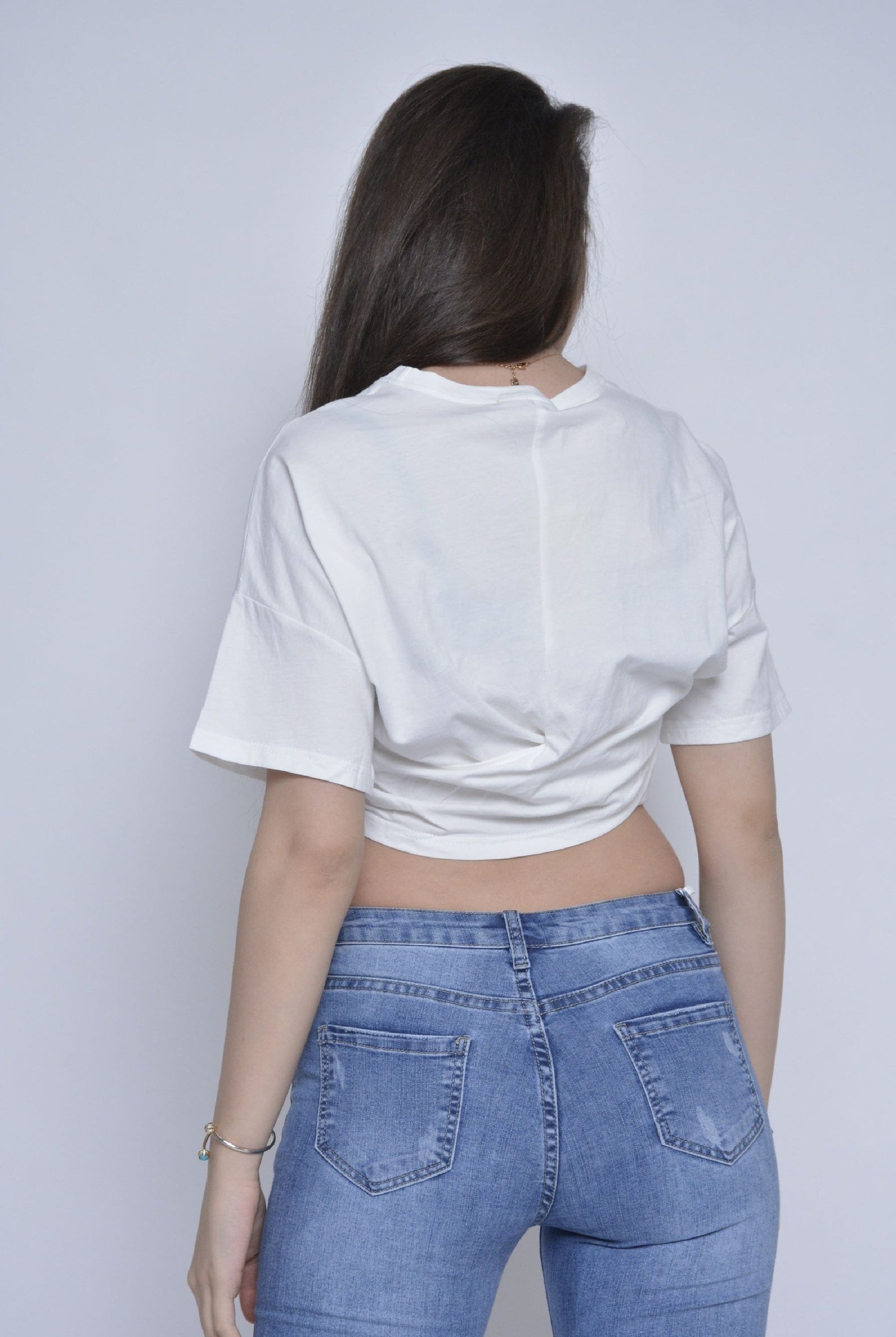 ميكا بلوزة قطن سادة نص بطن كم قصير