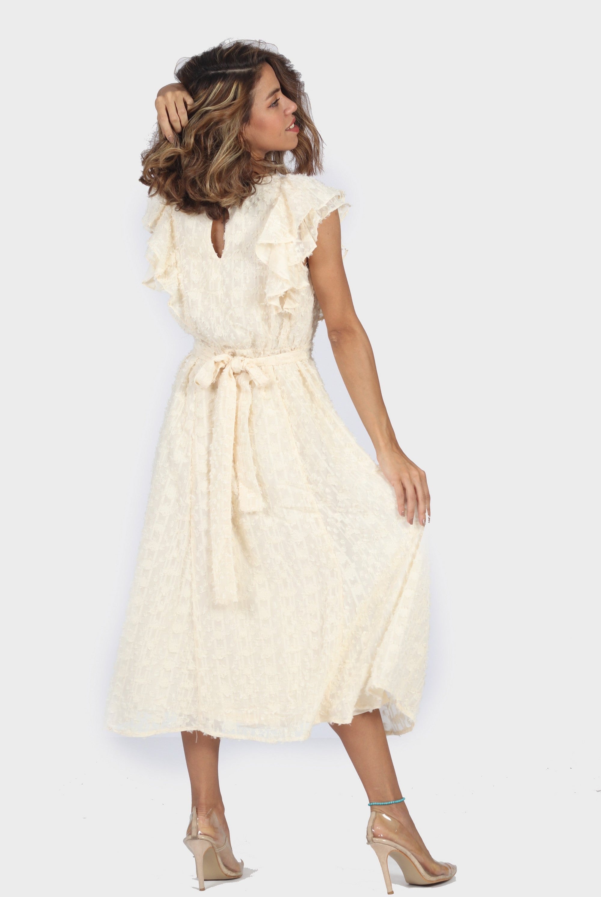 ميكا فستان ميدي بدون أكمام فراشة طبقتين