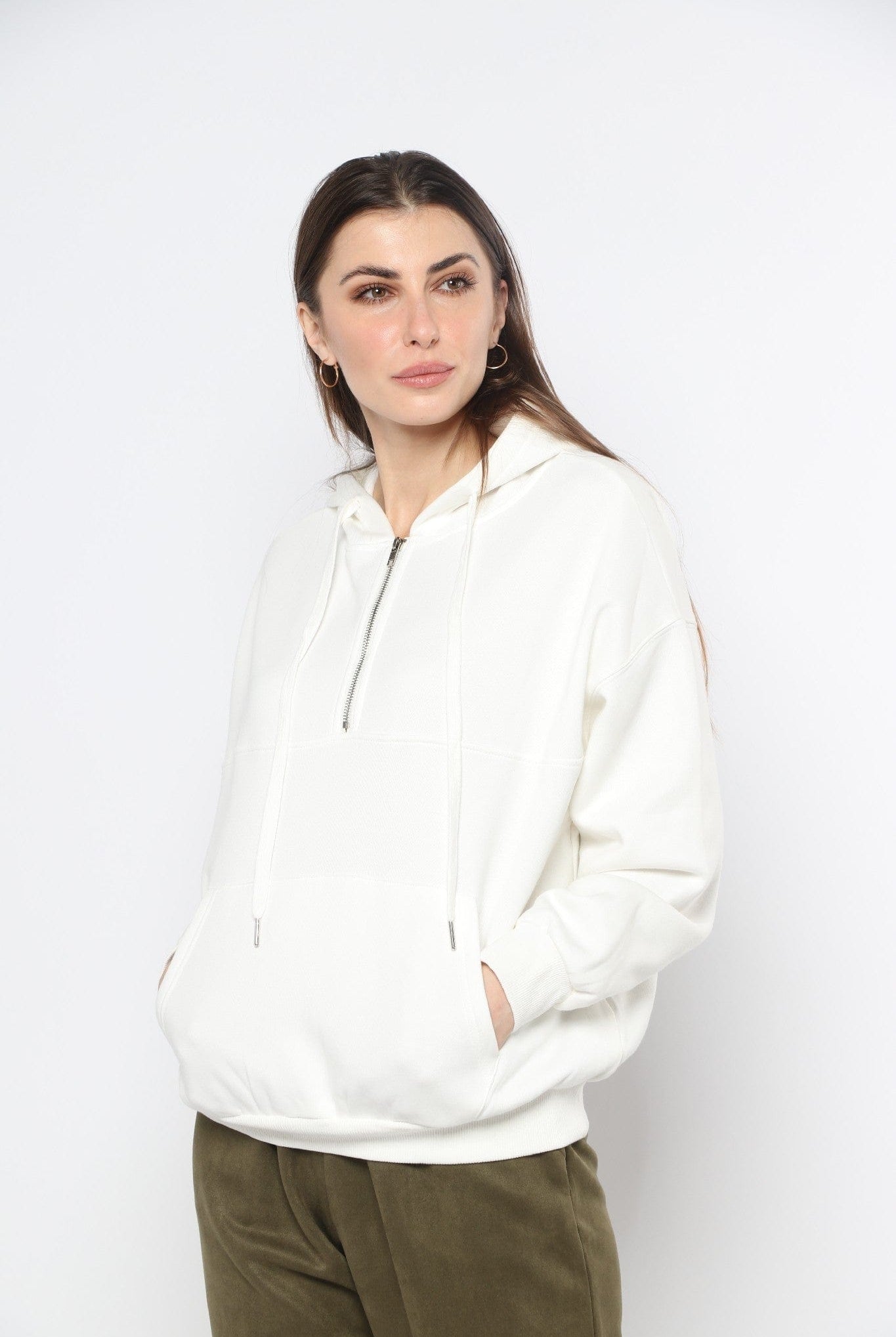 ميكا بلوزة بسحاب من أعلى وجيوب بقبعة ورباط بأكمام طويلة