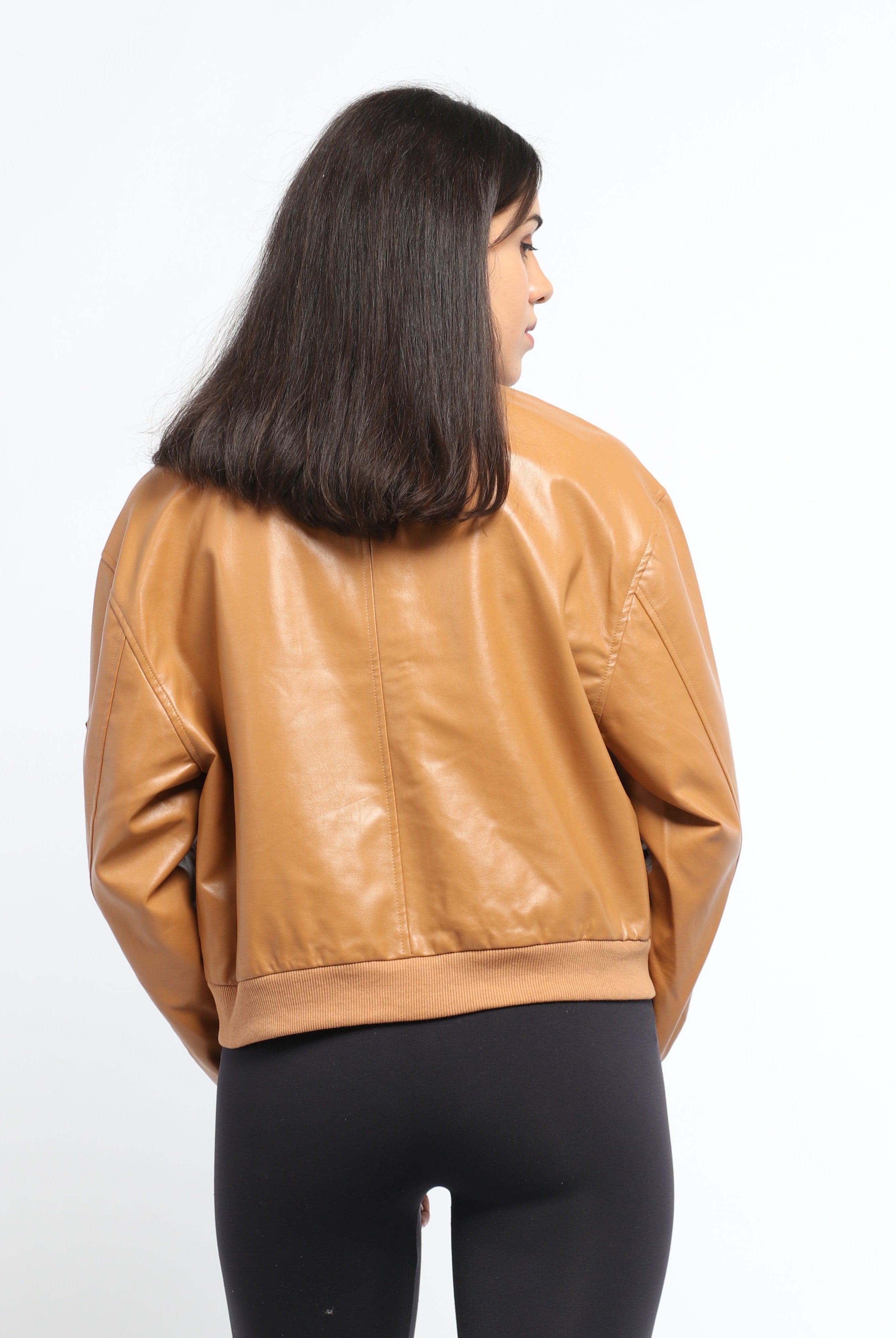 ميكا سترة بسحاب بأكمام طويلة وجيوب