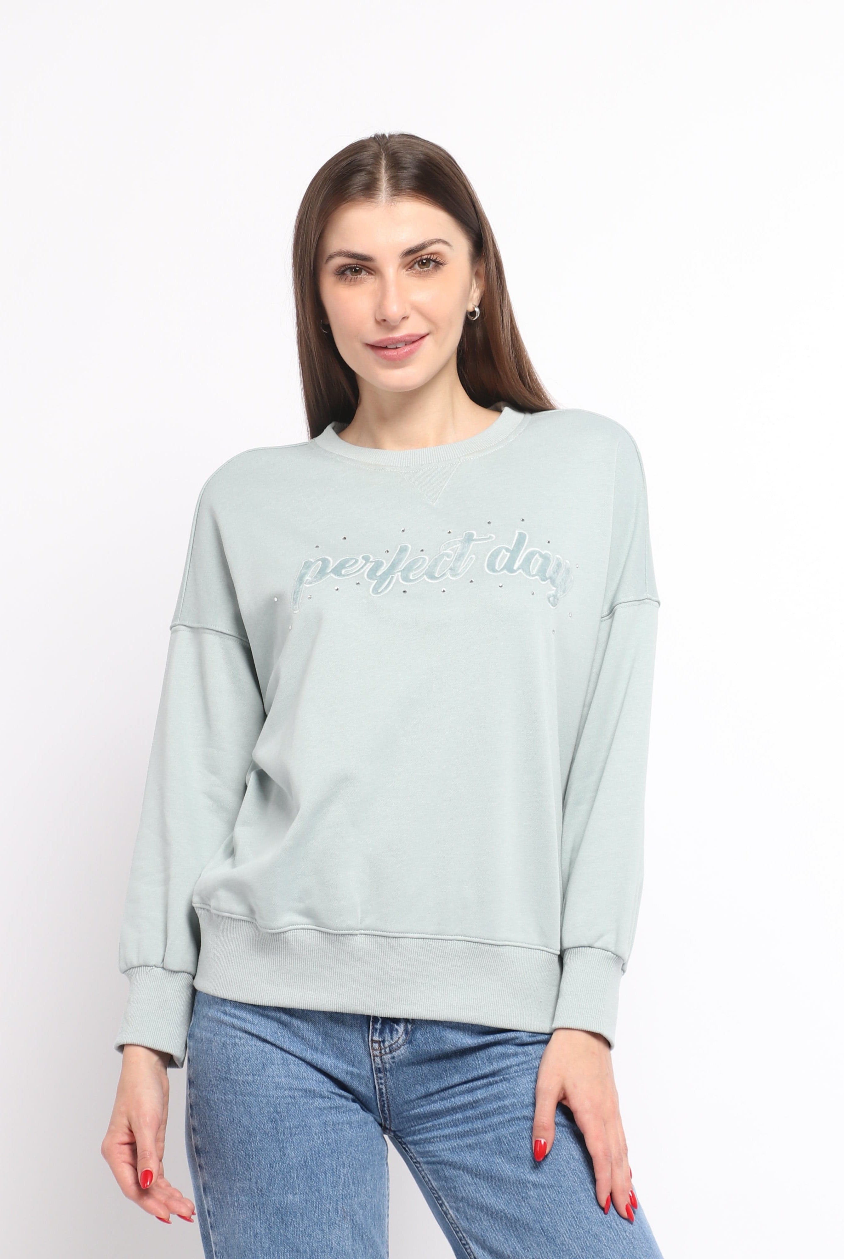 ميكا بلوزة بأكمام طويلة شتوية بطبعة على الصدر