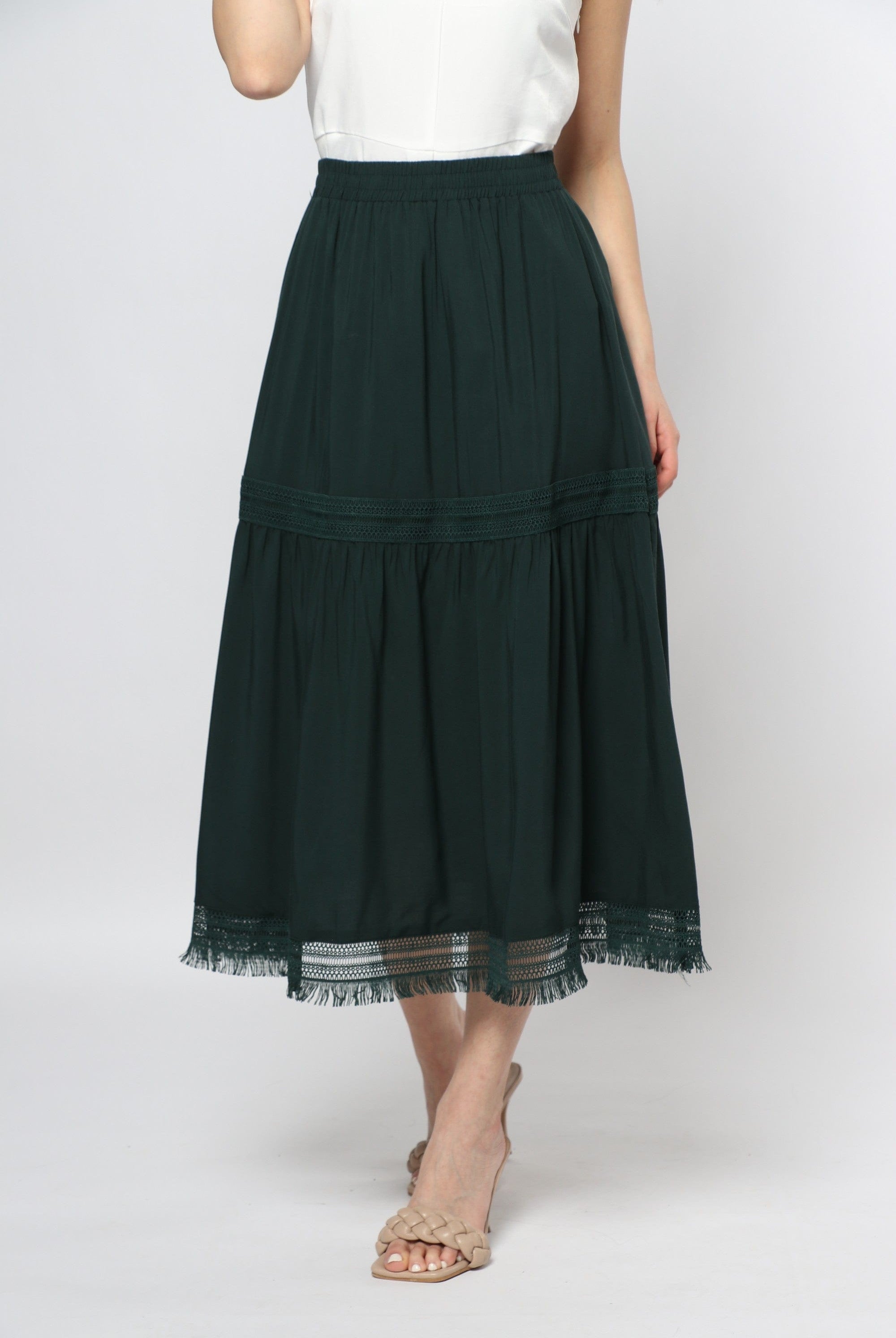 ميكا تنورة ميدي مزينة بدانتيل بكسرات بخصر مطاط