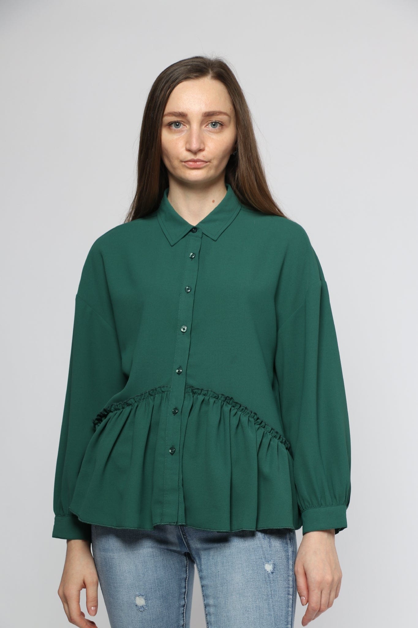 ู
ููุง ุจููุฒุฉ ุจุฃูู
ุงู
ุทูููุฉ ุจุชุตู
ูู
ูู
ูุต ุจูุฑุงููุด