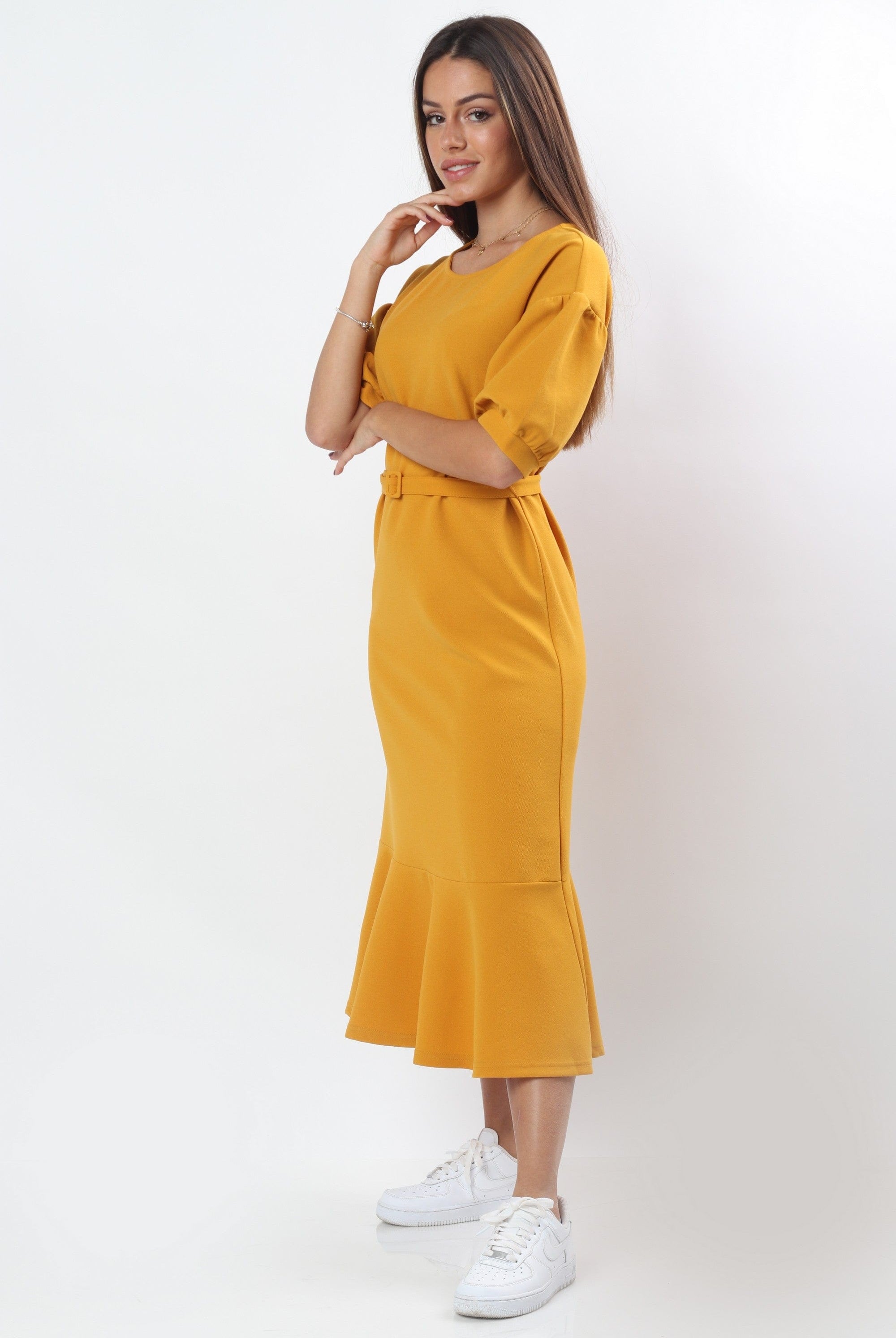 ميكا فستان ميدي قطن بحزام مزموم بكم قصير