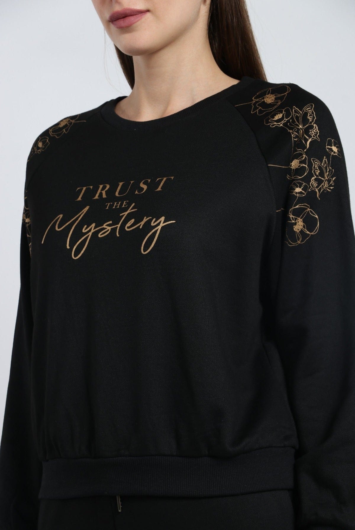 ميكا بلوزة قصيرة منقوشة من الكتف كم طويل نسائي