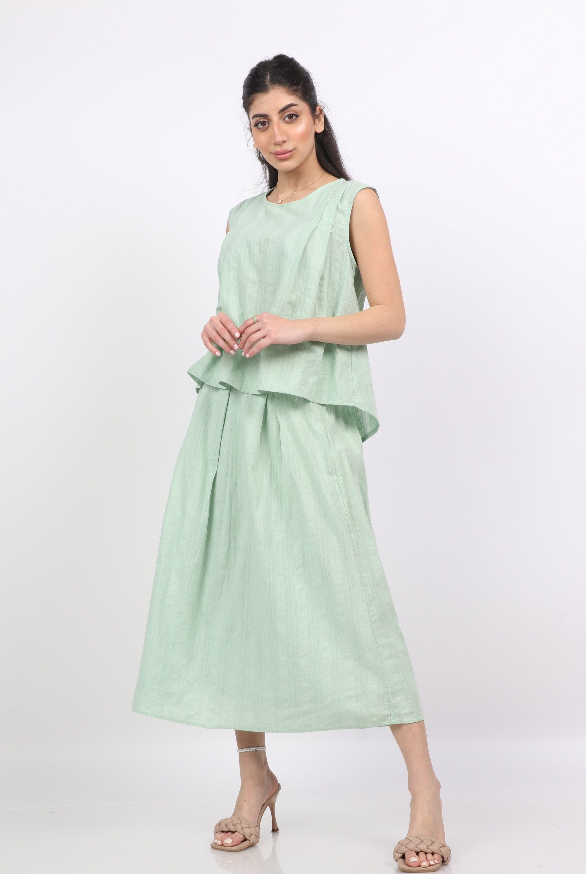 ميكا بلوزة قطنية كت بكسرتين على الصدر نسائي