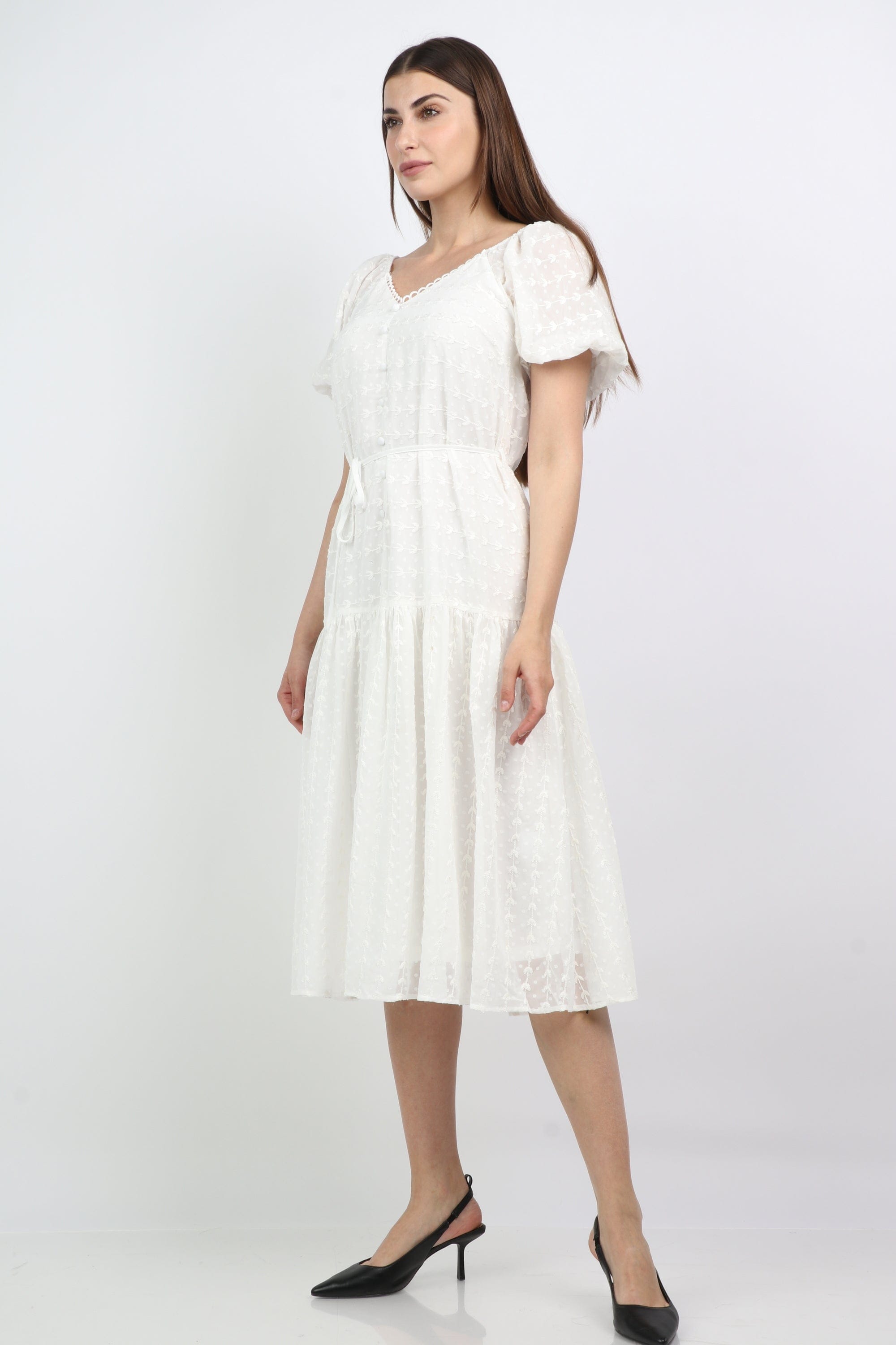 ميكا فستان ميدي بخصر مزين بأزرار أمامية بكم قصير