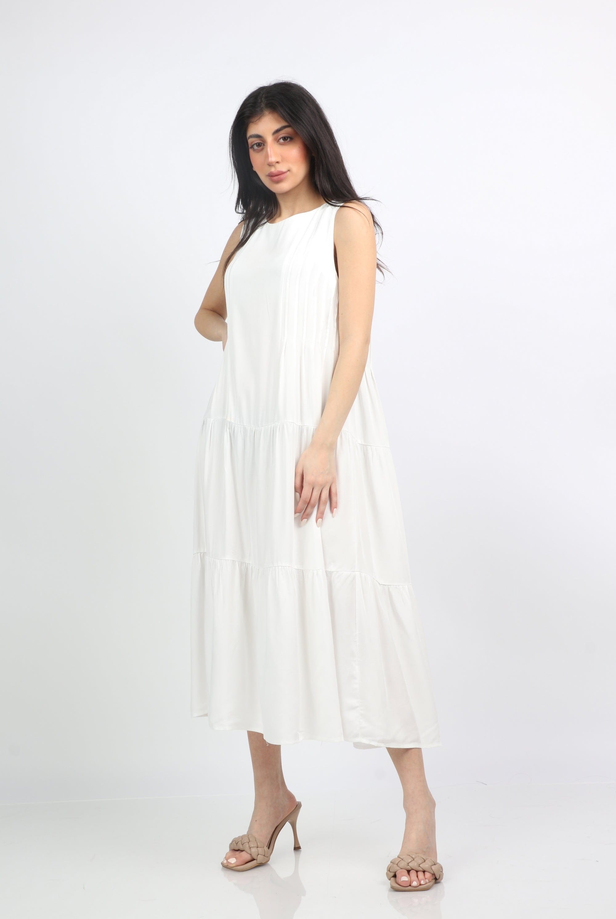 ميكا فستان ميدي واسع من تحت بدون كم