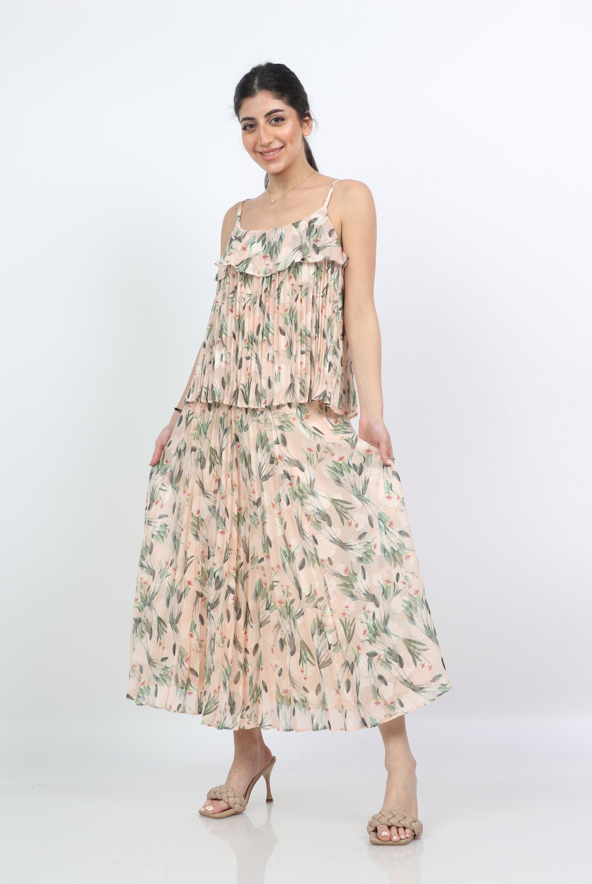 ميكا بلوزة بليسيه بكشكشة حمالات مشجرة قصيرة نسائي