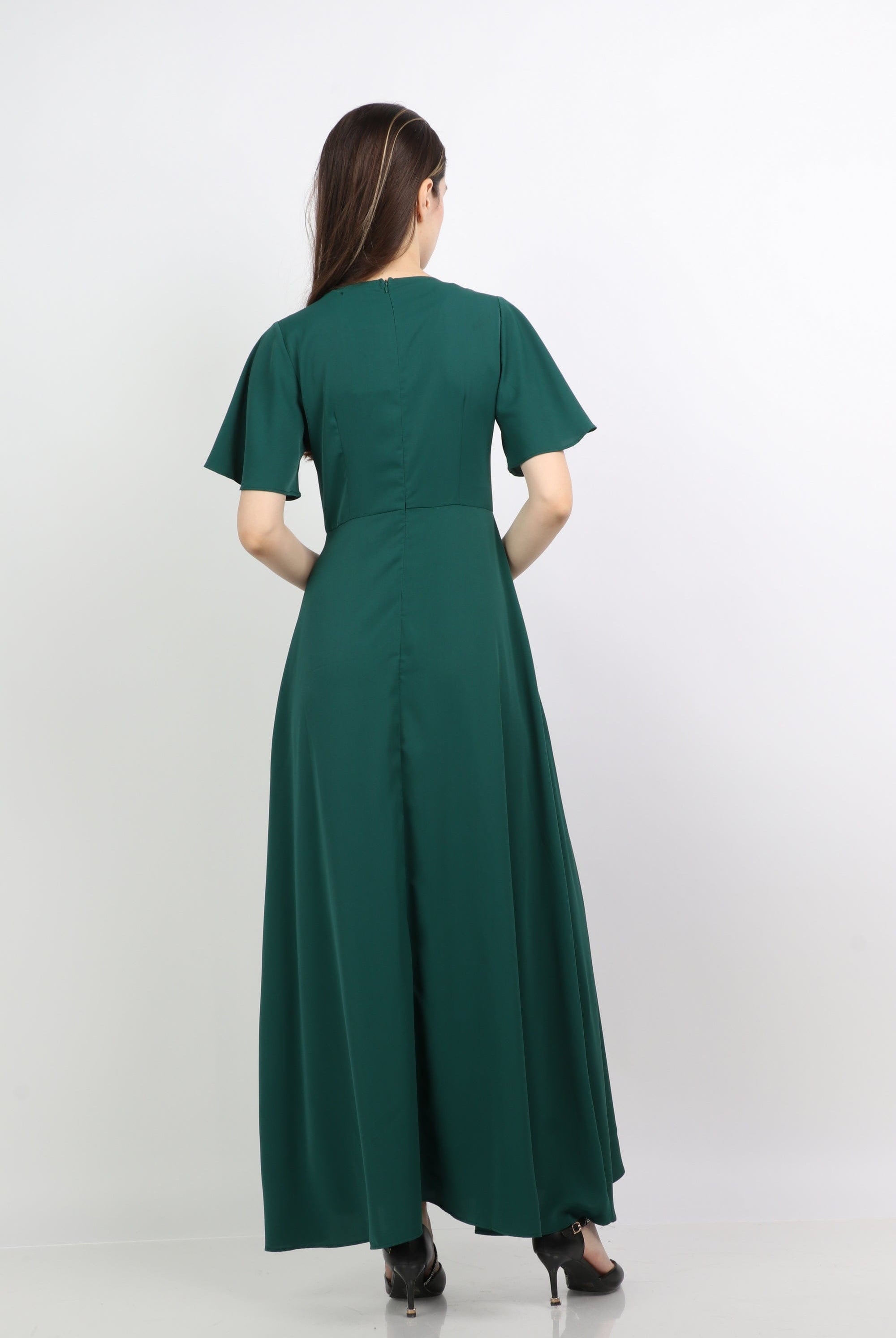 ميكا فستان ماكسي فتحة رقبة سبعة بأكمام فراشة