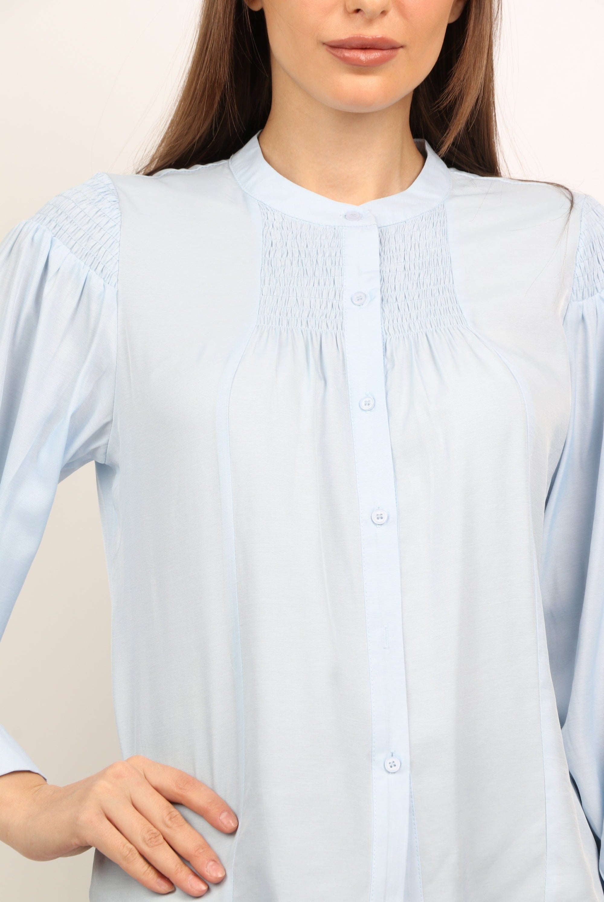 ميكا بلوزة مكشكشة من الصدر أزرار أمامية كم طويل نسائي